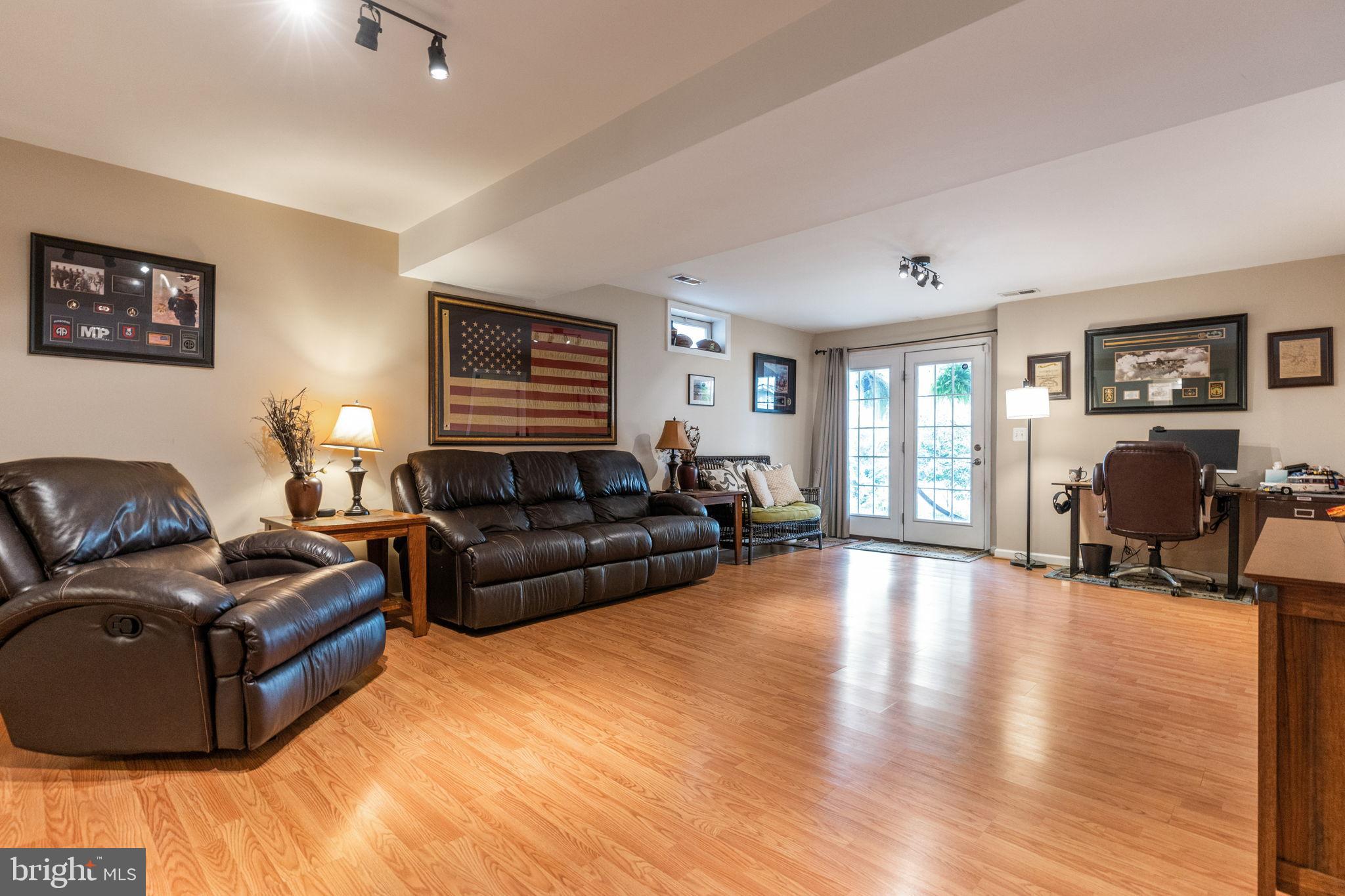 LORTON TOWN CENTER - Residential