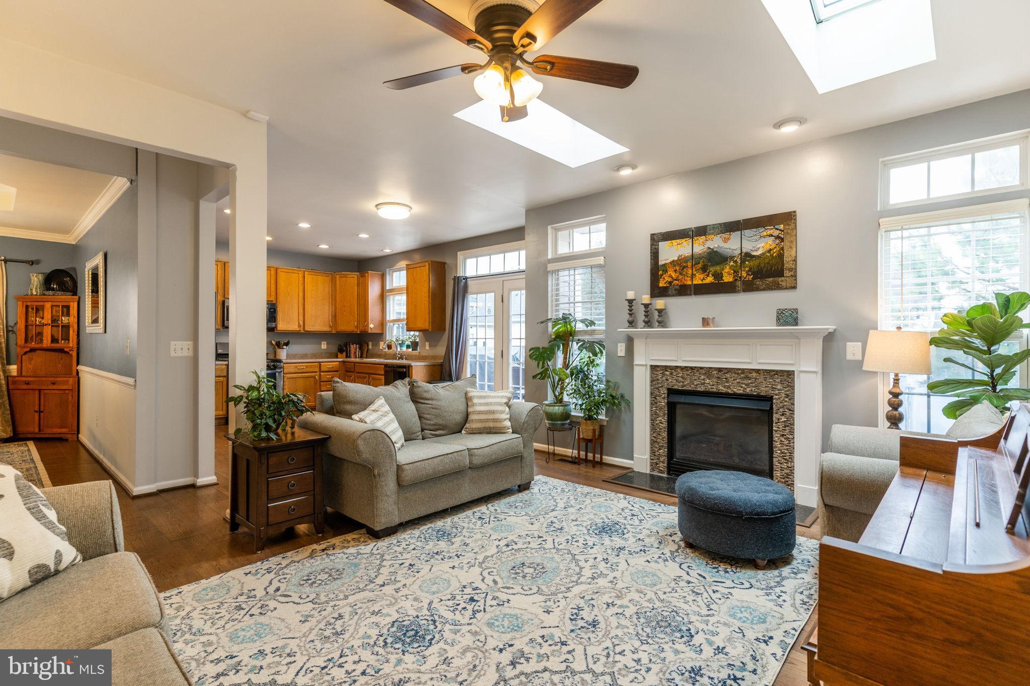 LORTON TOWN CENTER - Residential