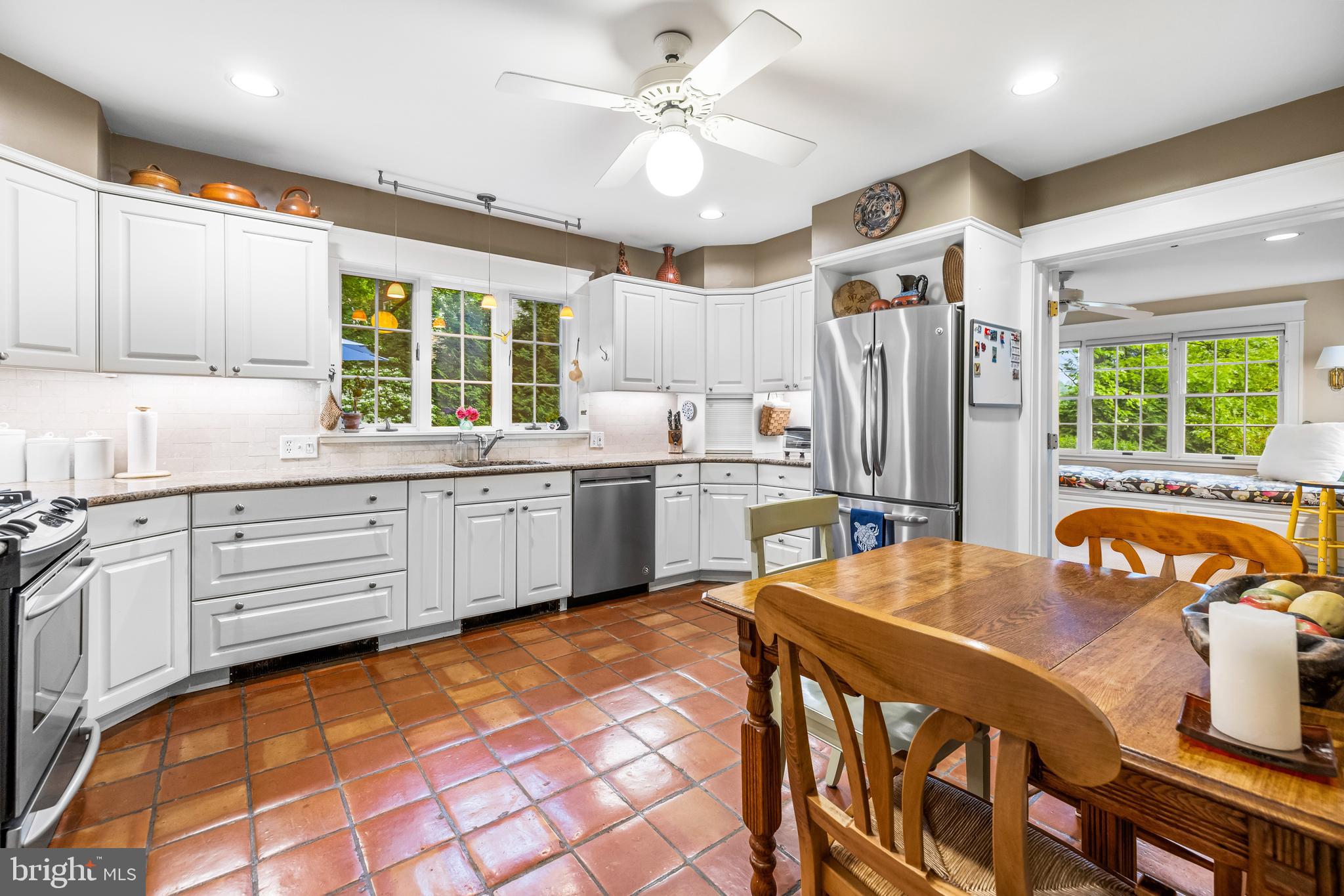 RUXTON - Residential