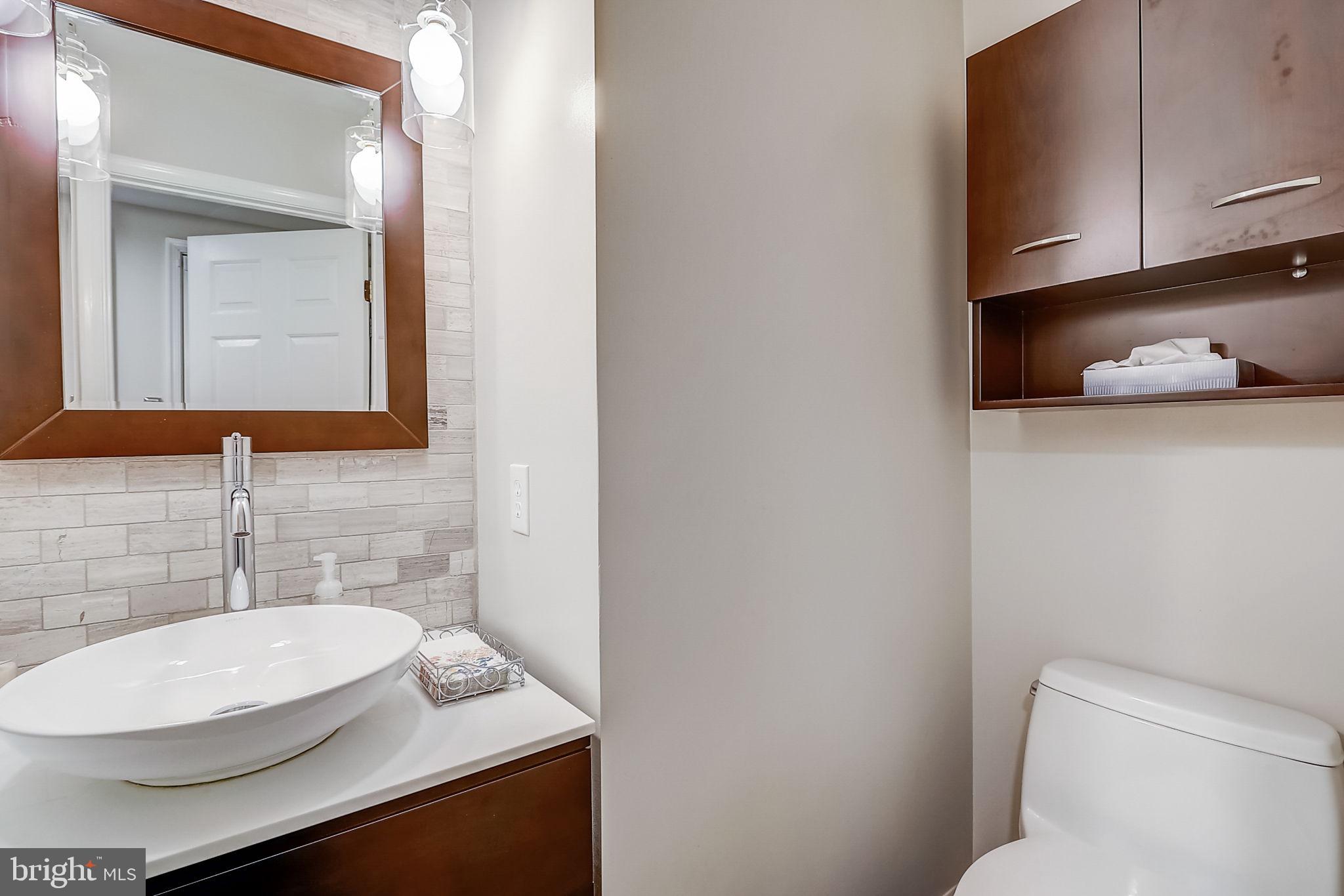 ASHBURN VILLAGE - Residential