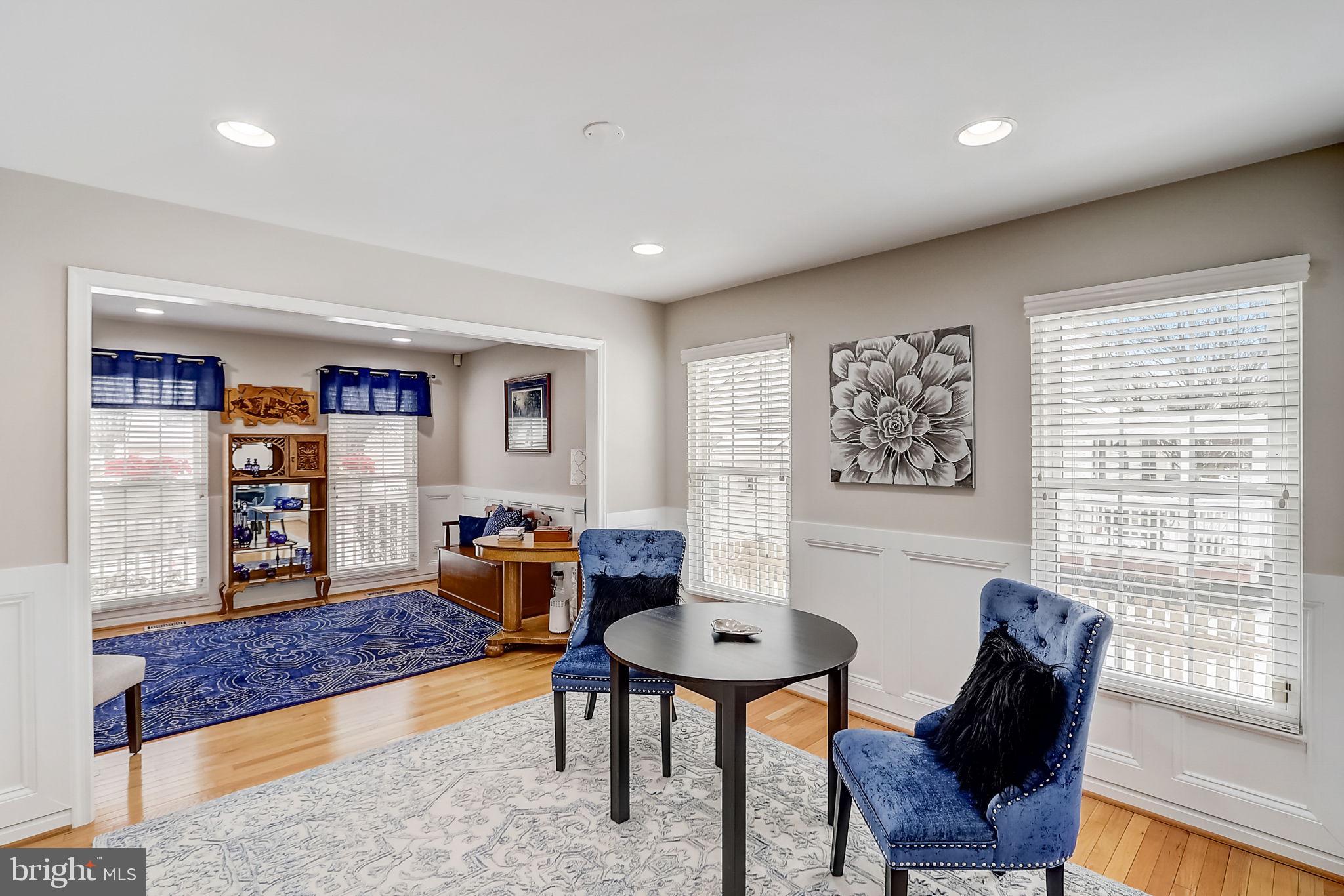 ASHBURN VILLAGE - Residential