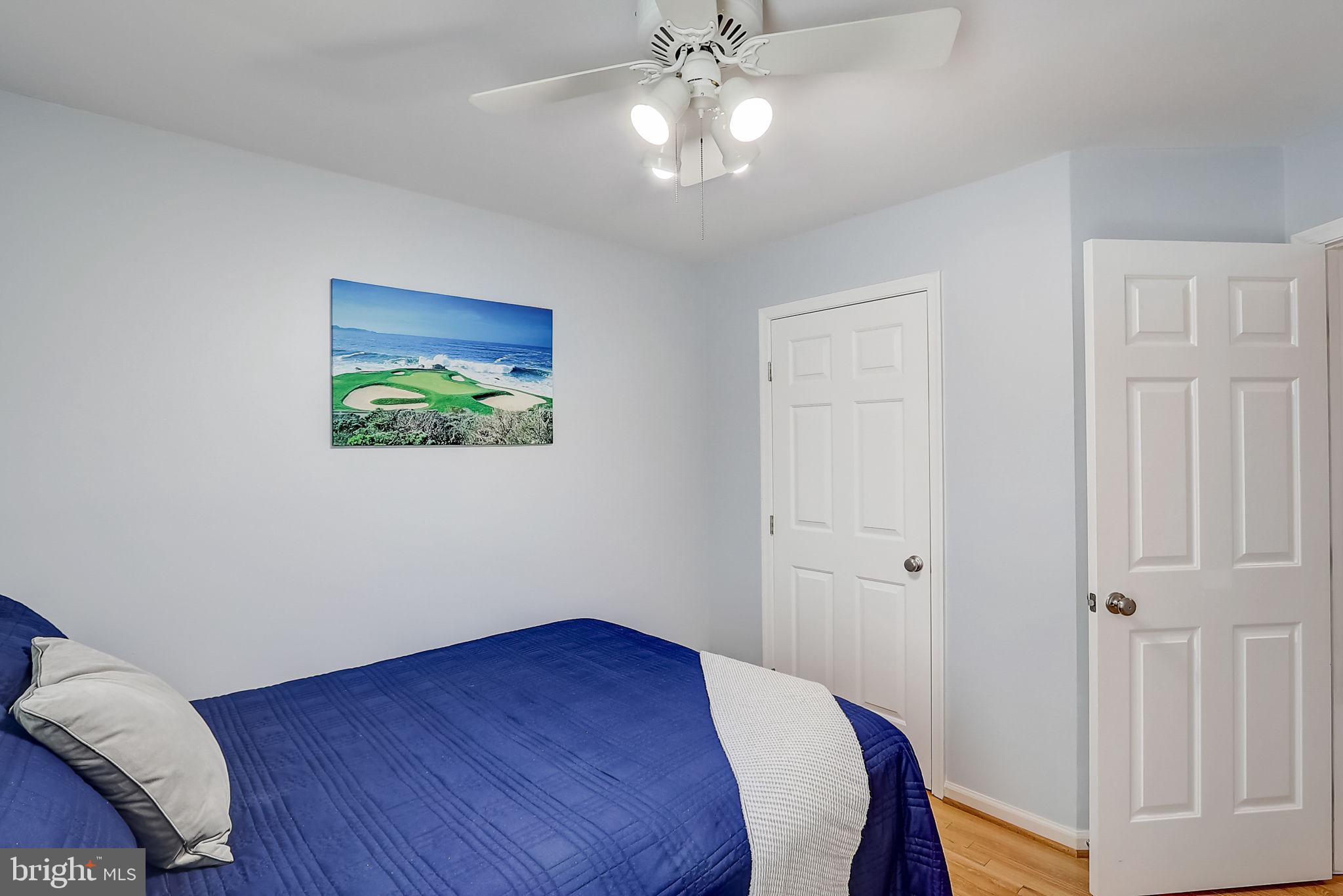 ASHBURN VILLAGE - Residential