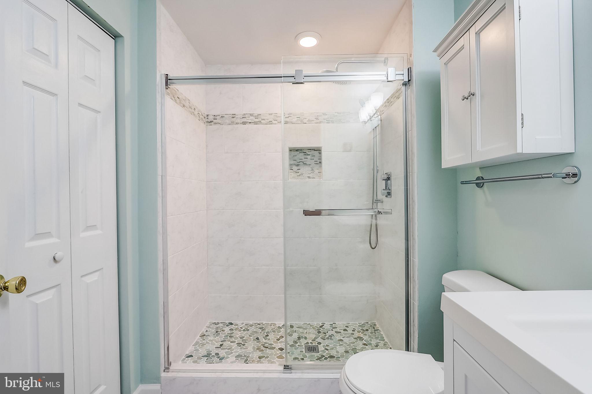 ASHBURN VILLAGE - Residential