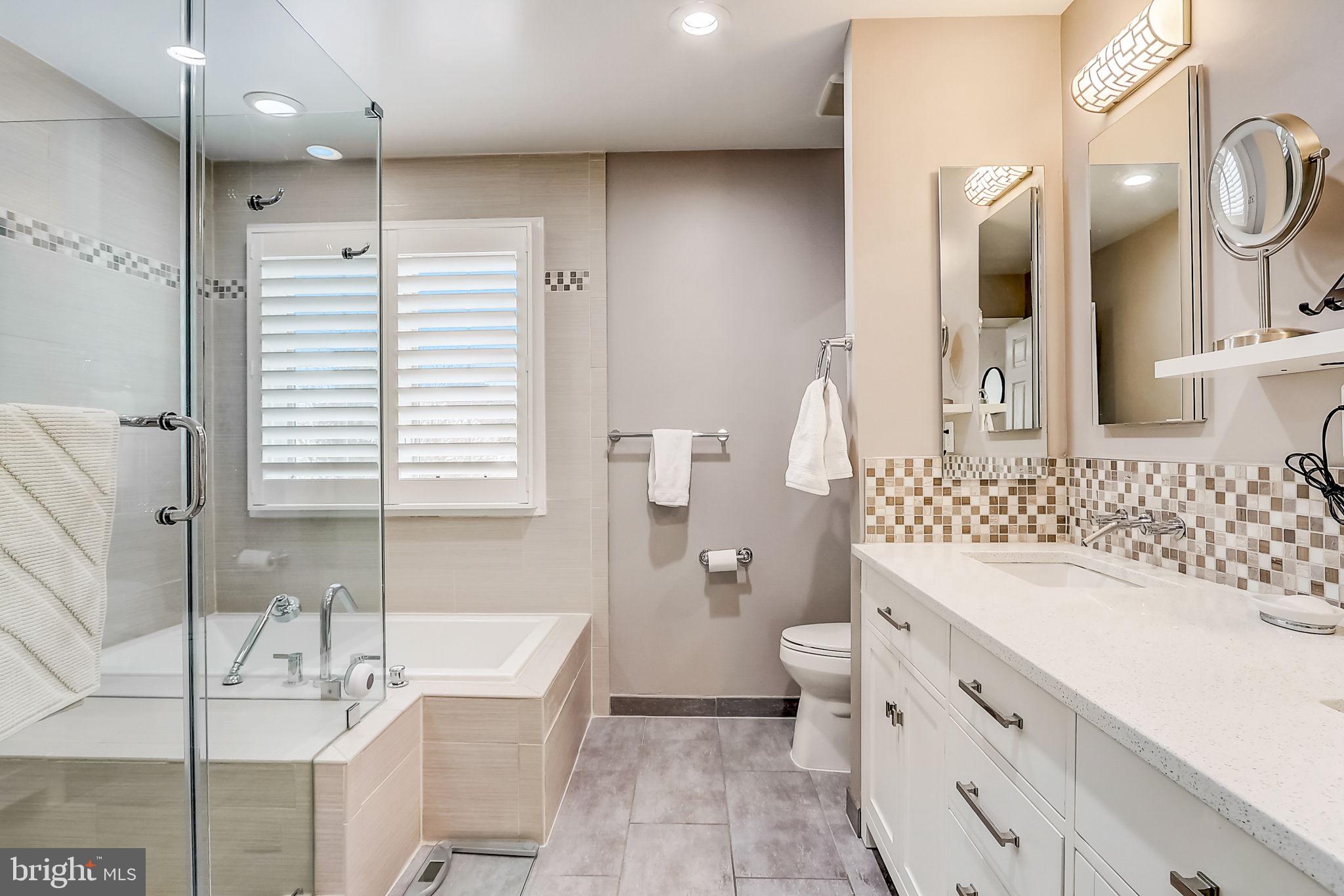 ASHBURN VILLAGE - Residential