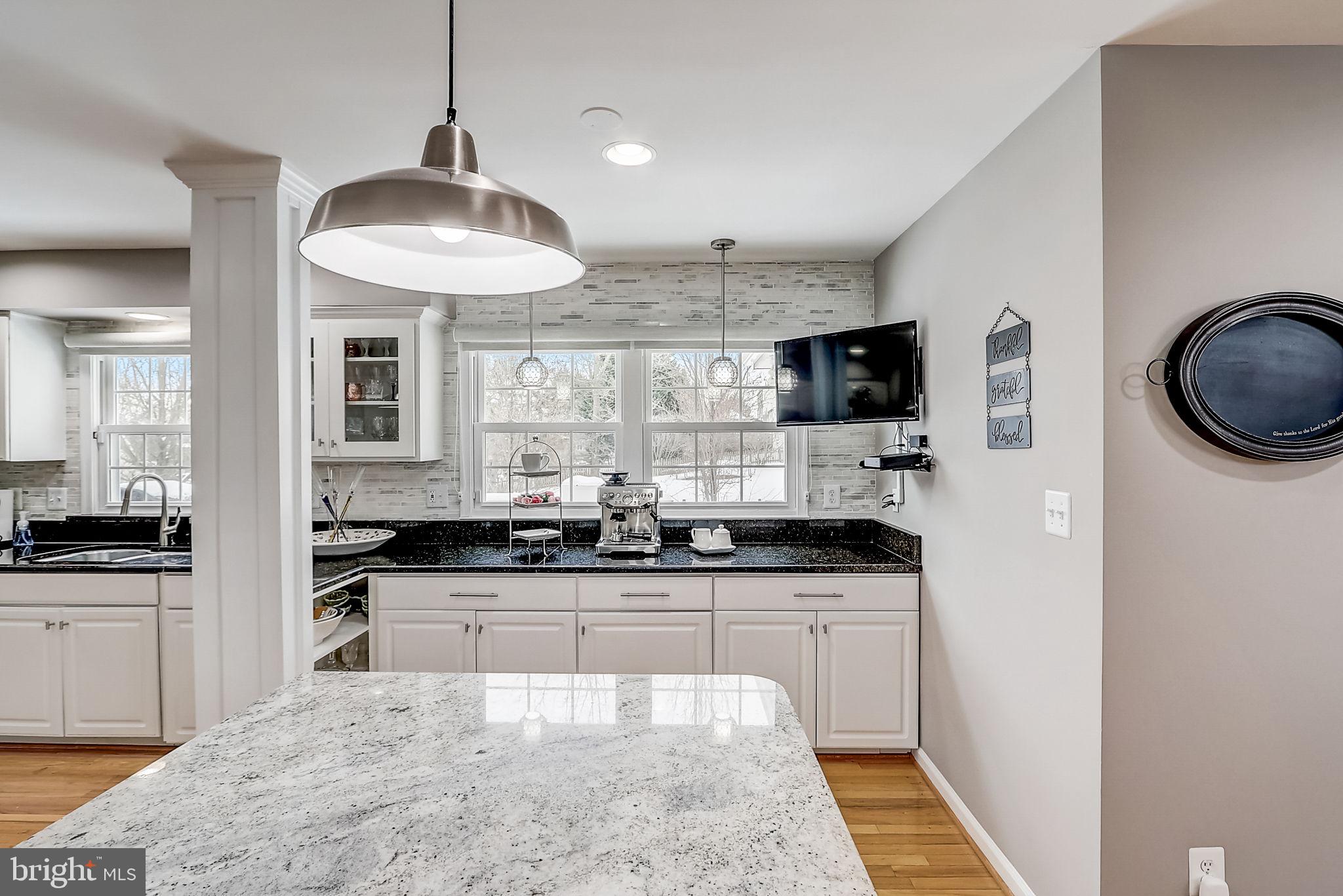 ASHBURN VILLAGE - Residential