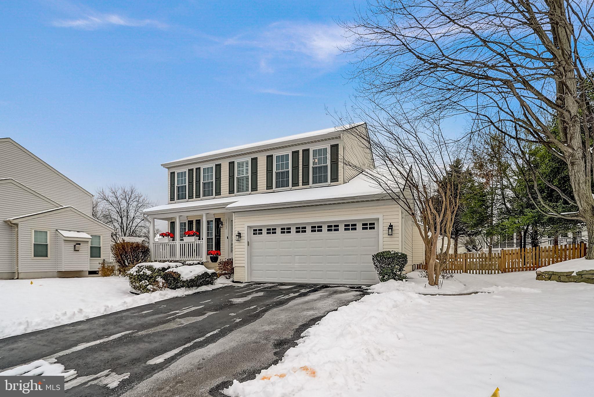 ASHBURN VILLAGE - Residential