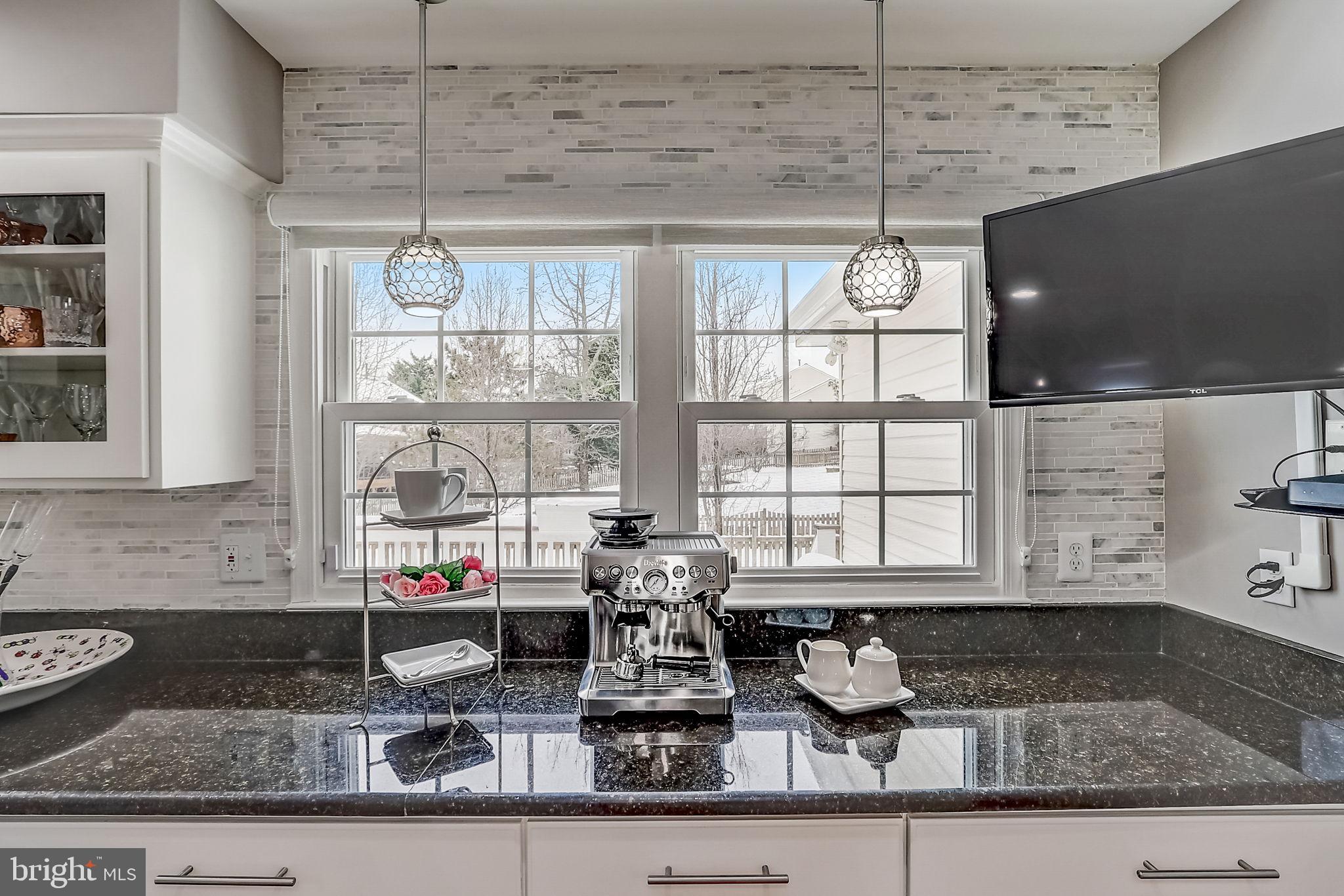 ASHBURN VILLAGE - Residential