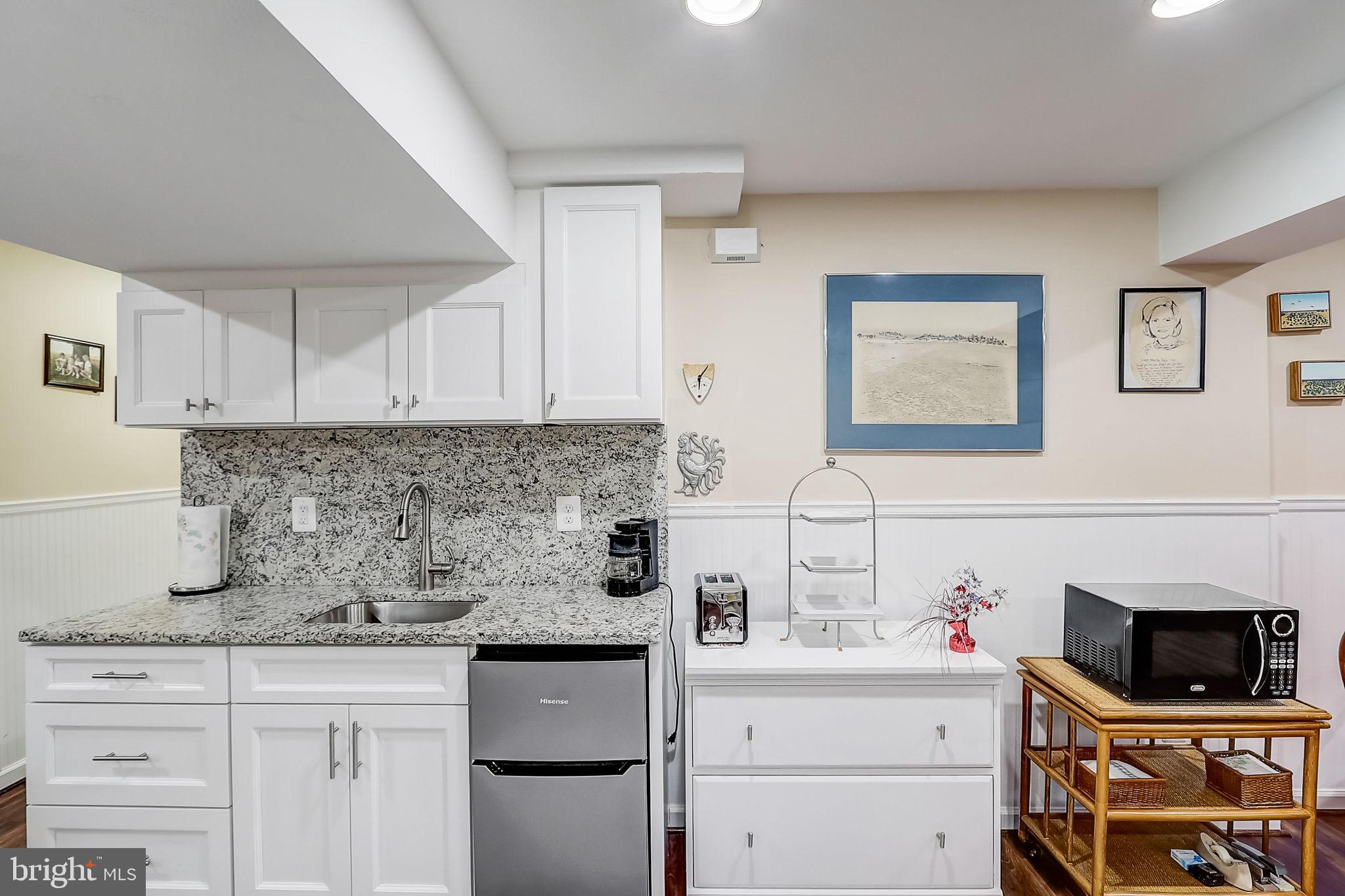 ASHBURN VILLAGE - Residential