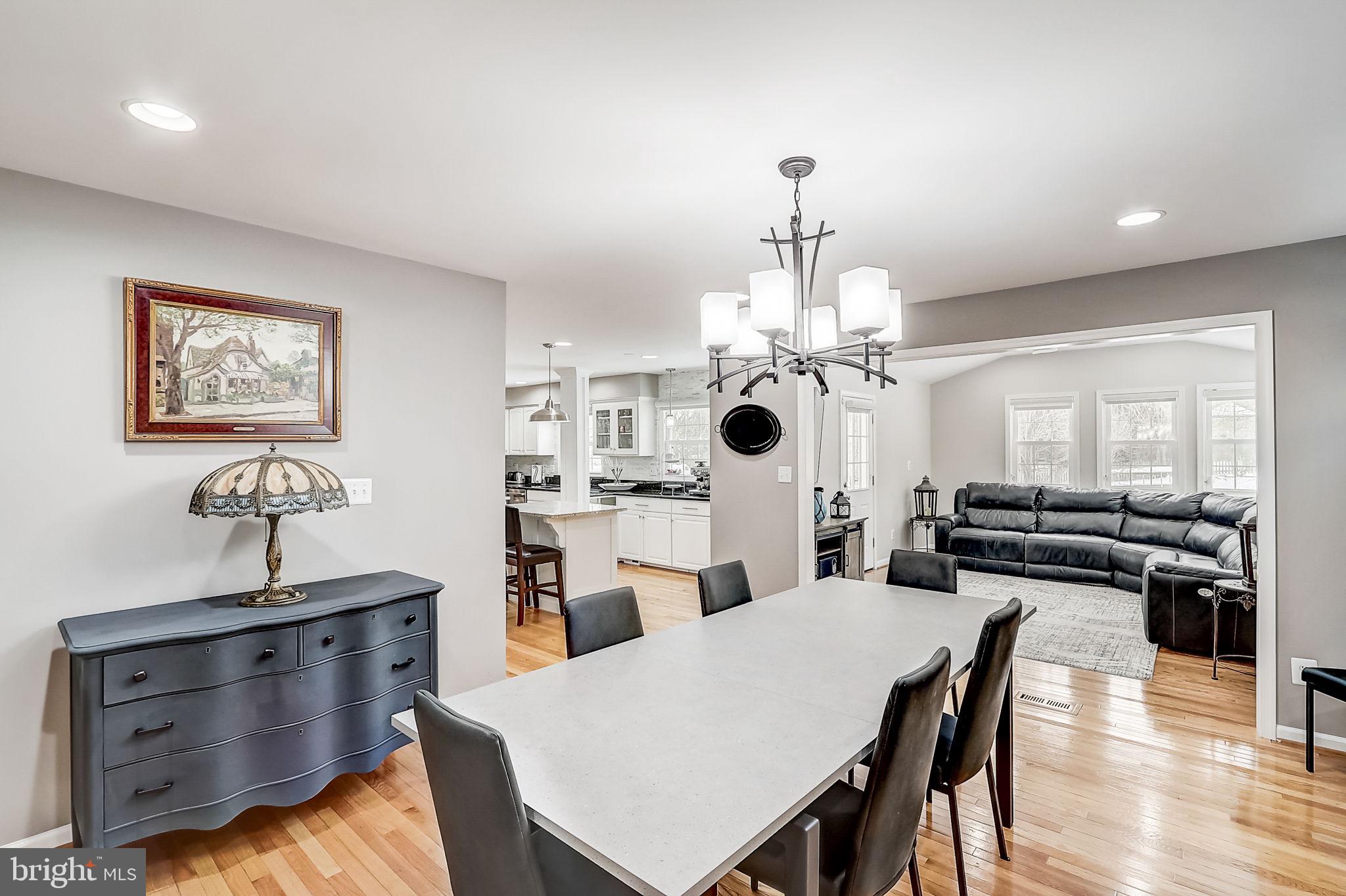 ASHBURN VILLAGE - Residential