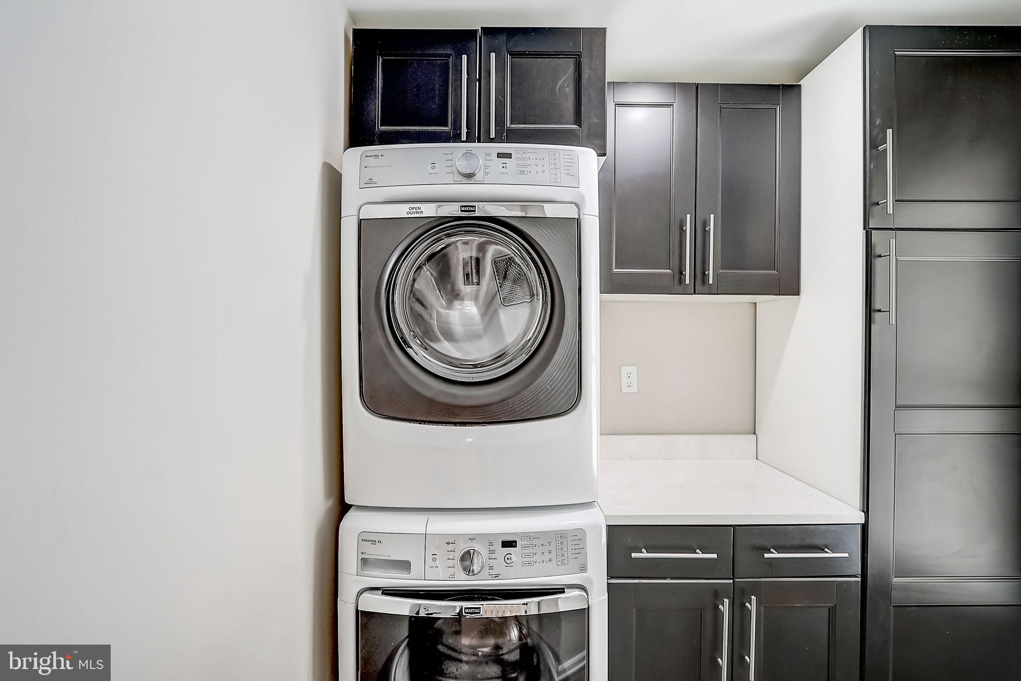 ASHBURN VILLAGE - Residential