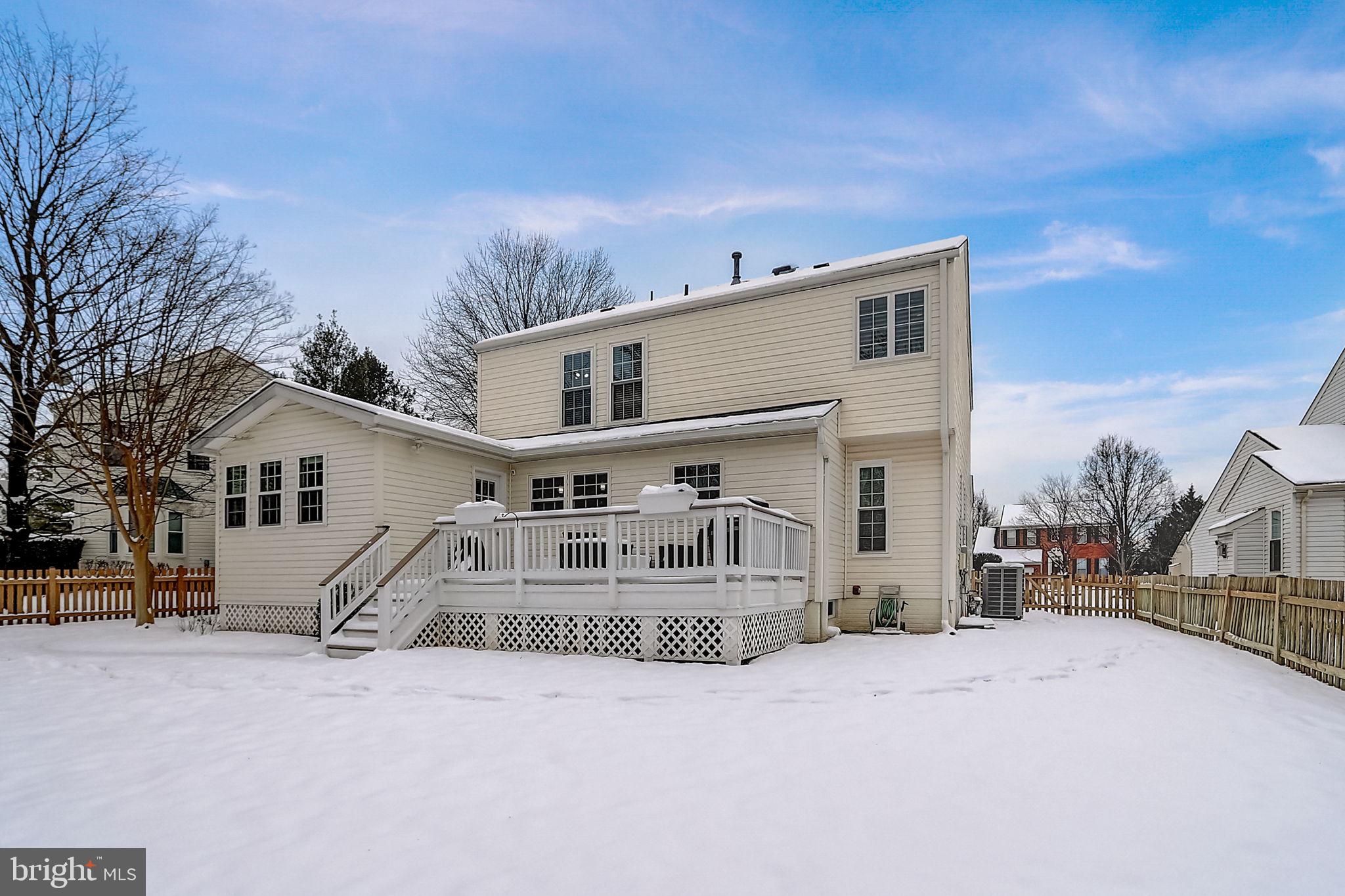 ASHBURN VILLAGE - Residential