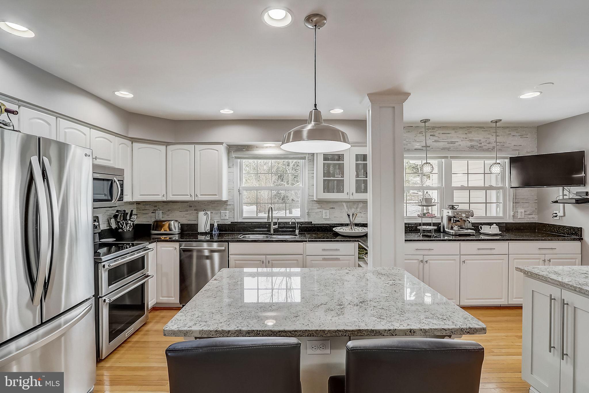 ASHBURN VILLAGE - Residential