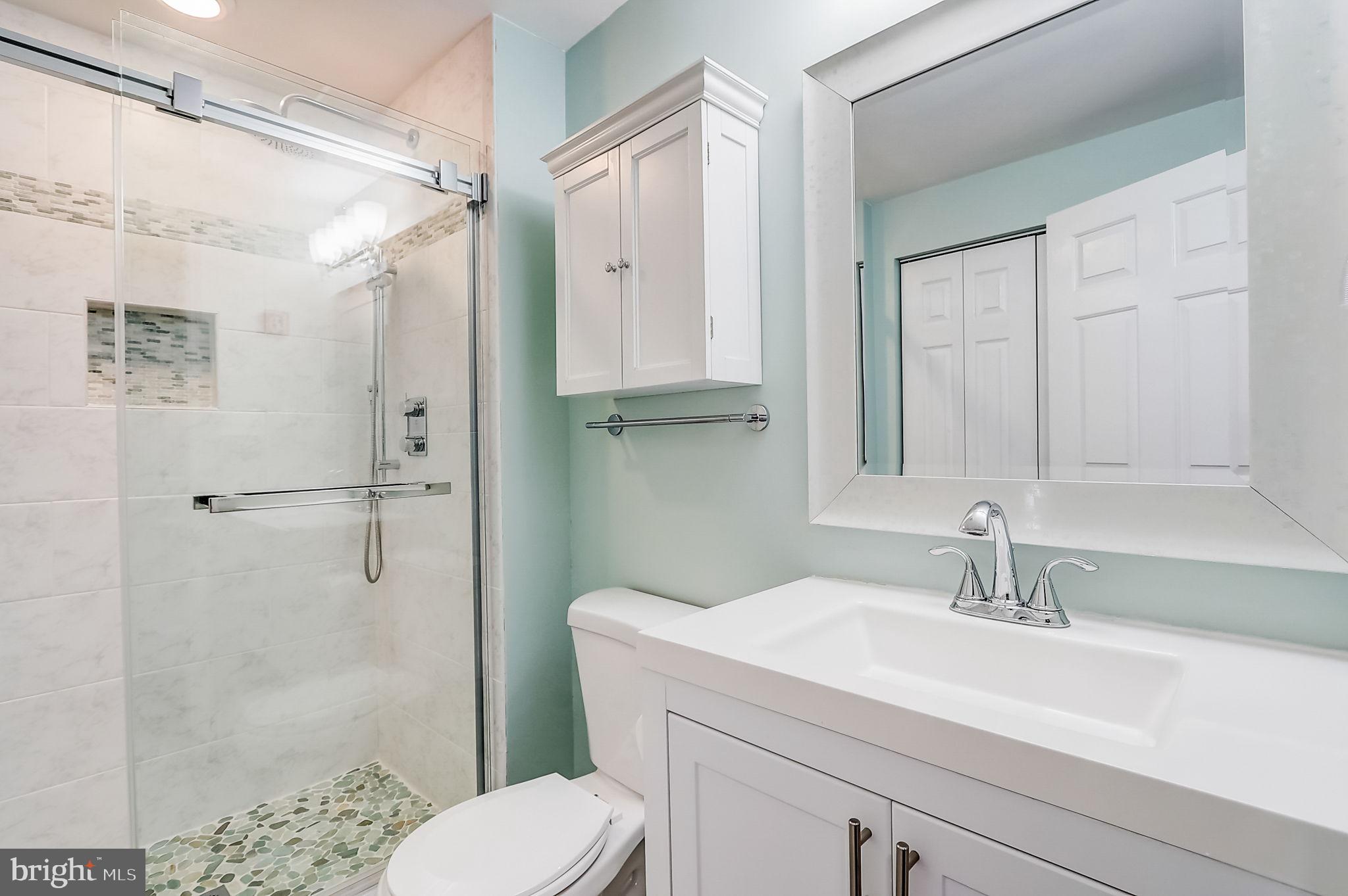 ASHBURN VILLAGE - Residential