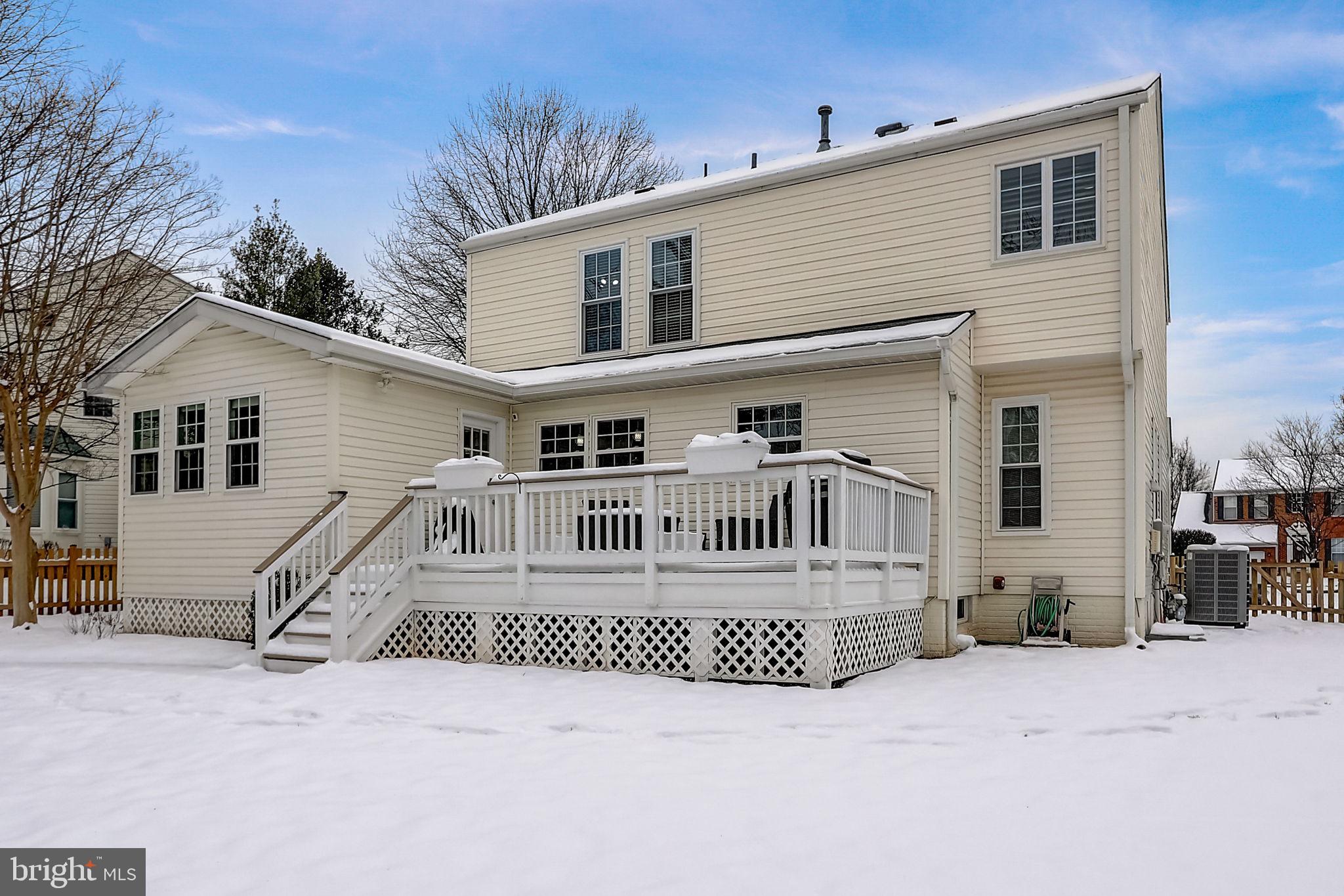 ASHBURN VILLAGE - Residential