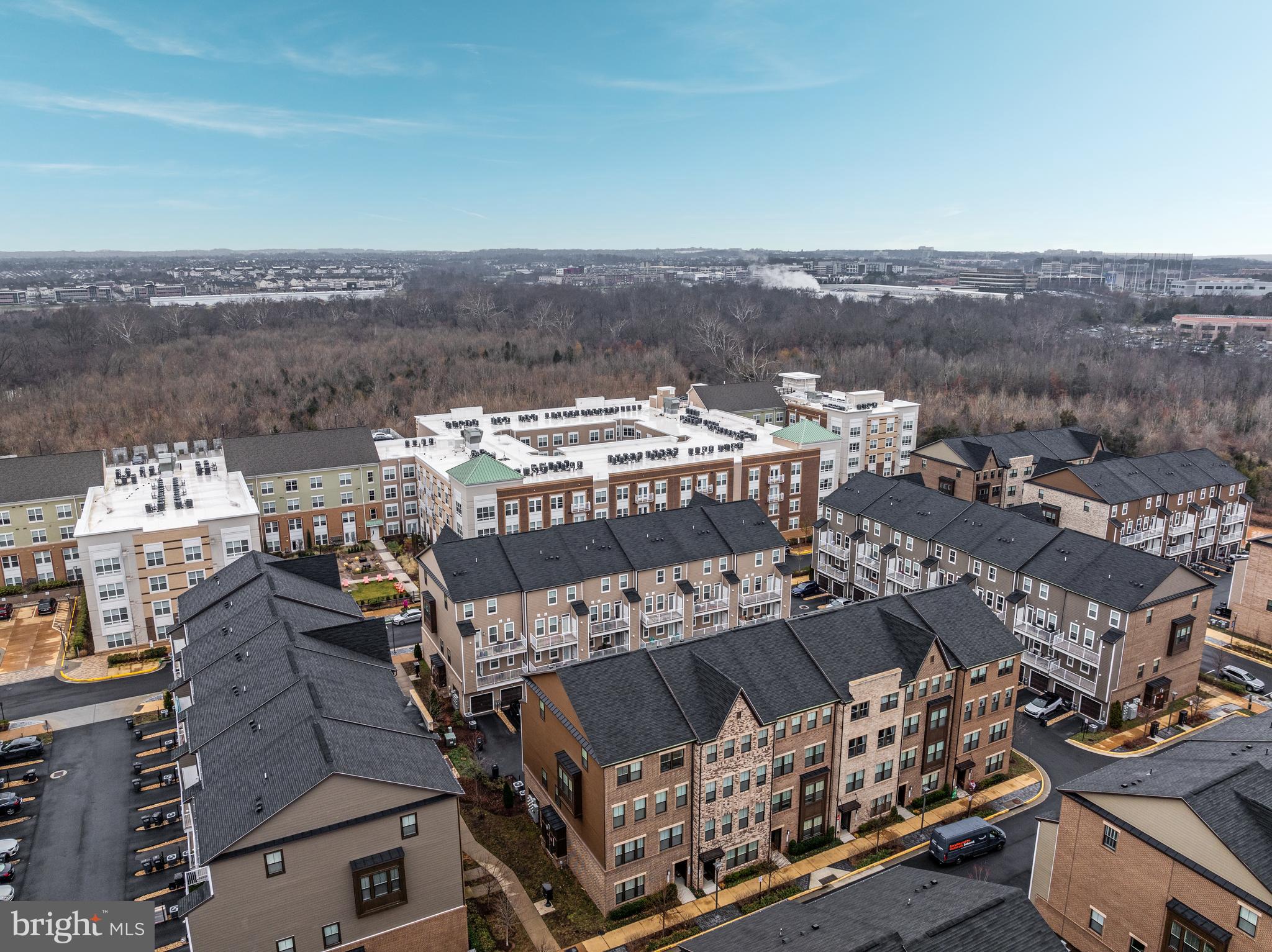 KINCORA - Residential Lease