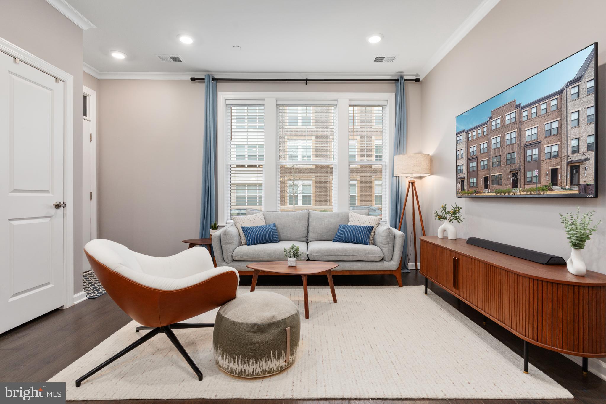 KINCORA - Residential Lease