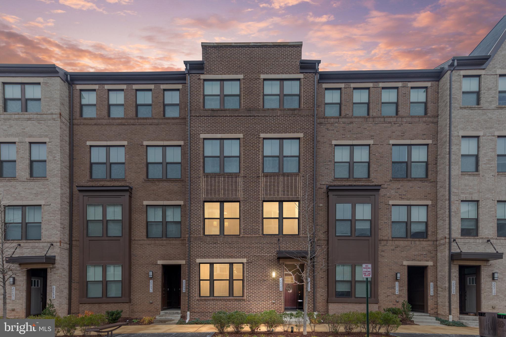 KINCORA - Residential Lease