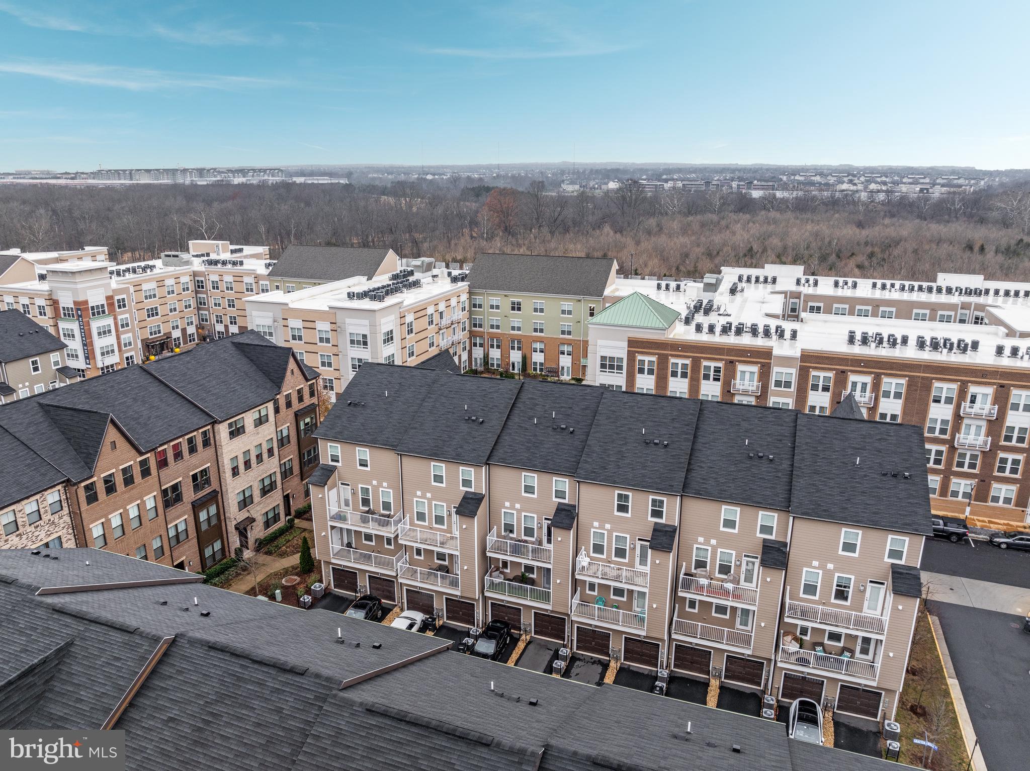 KINCORA - Residential Lease