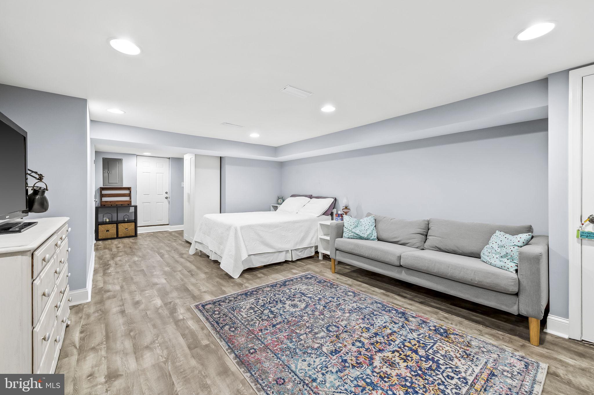 GREEKTOWN - Residential