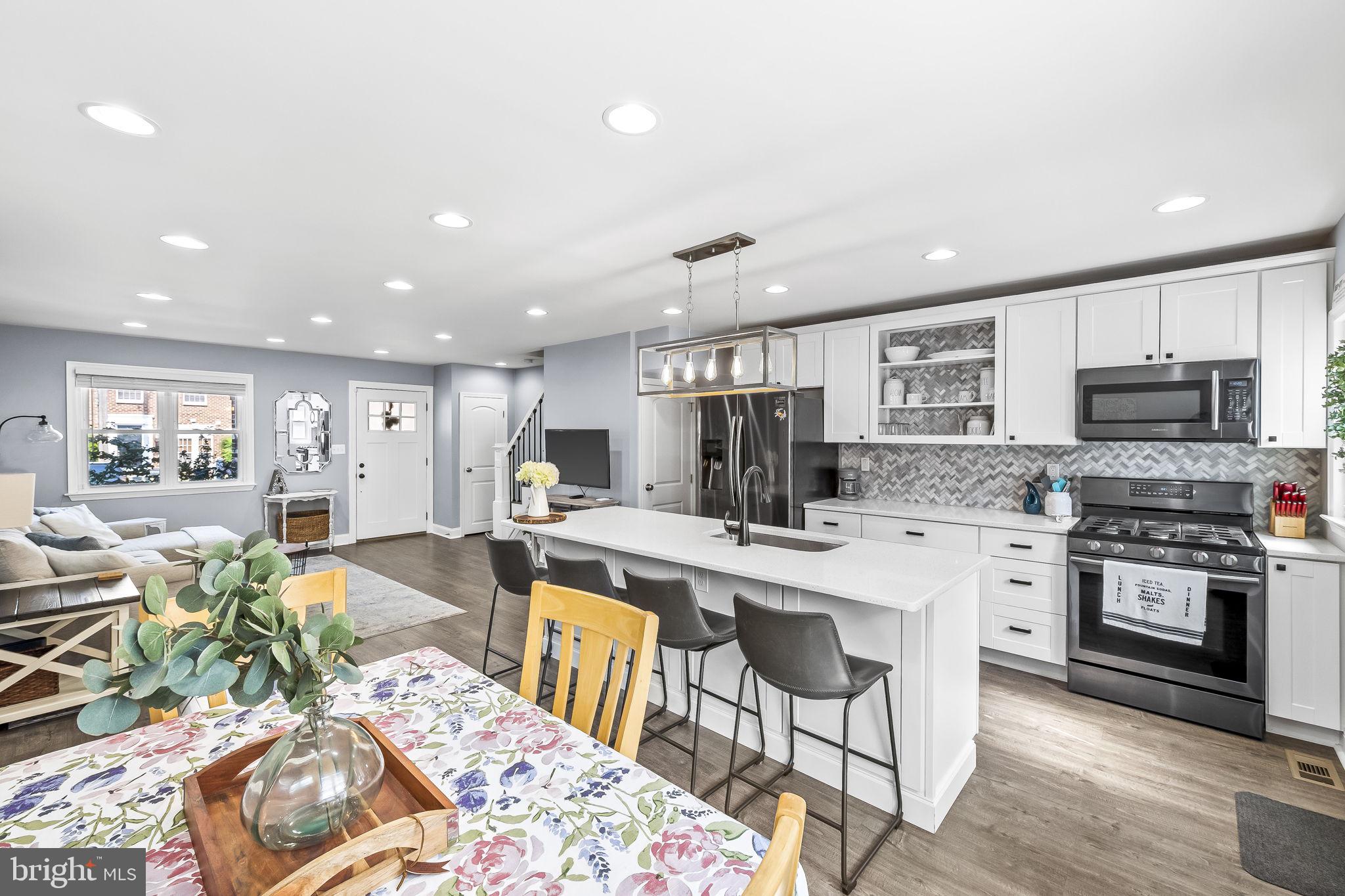 GREEKTOWN - Residential