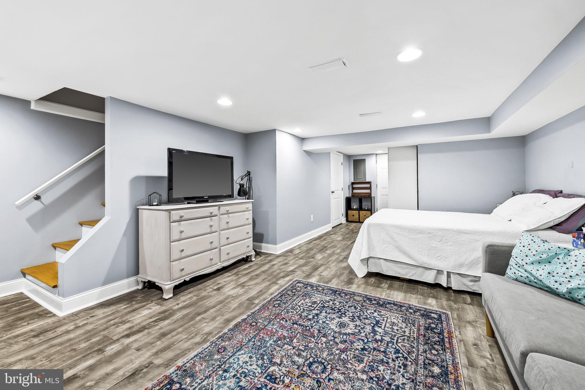 GREEKTOWN - Residential