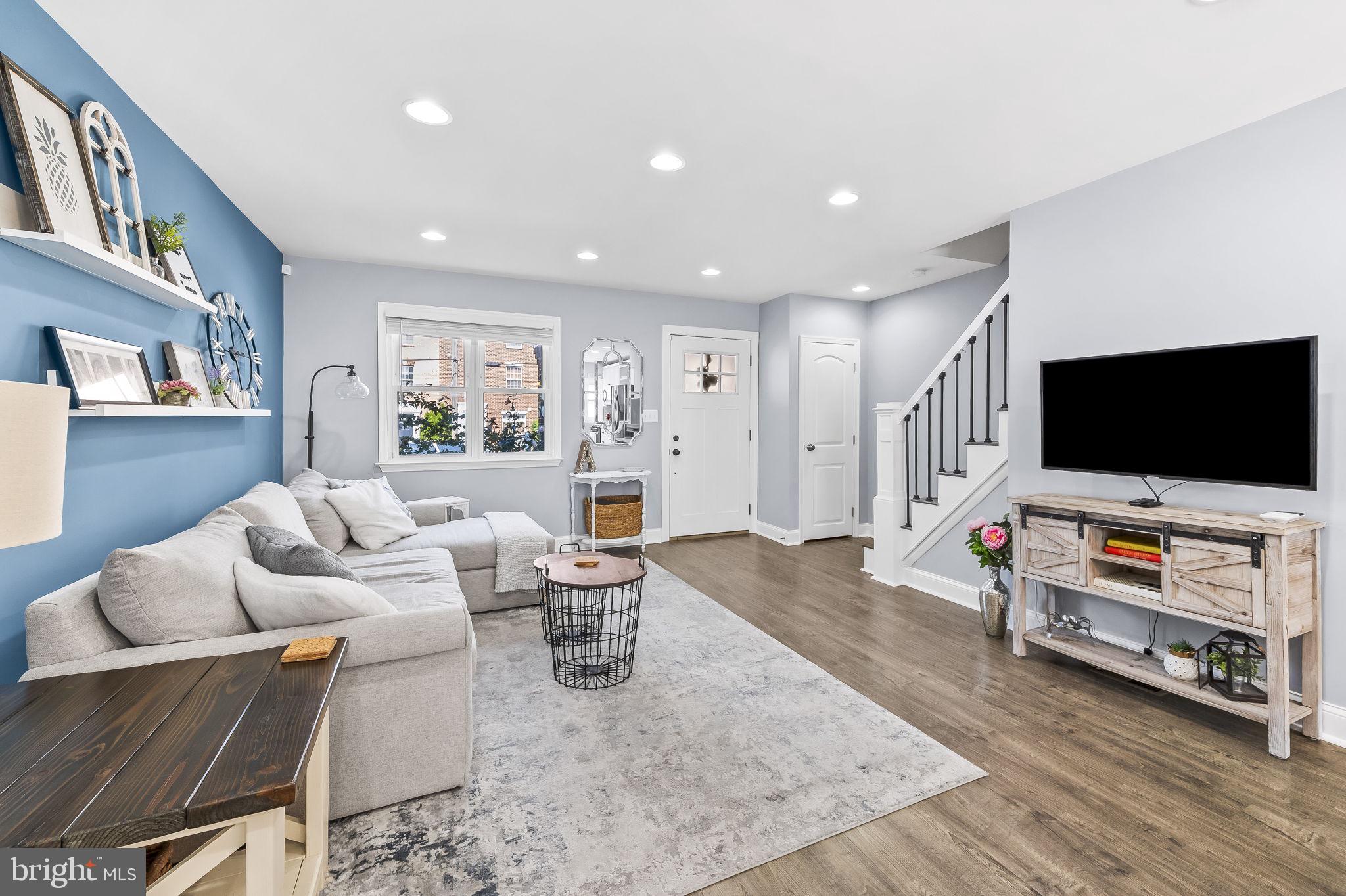 GREEKTOWN - Residential