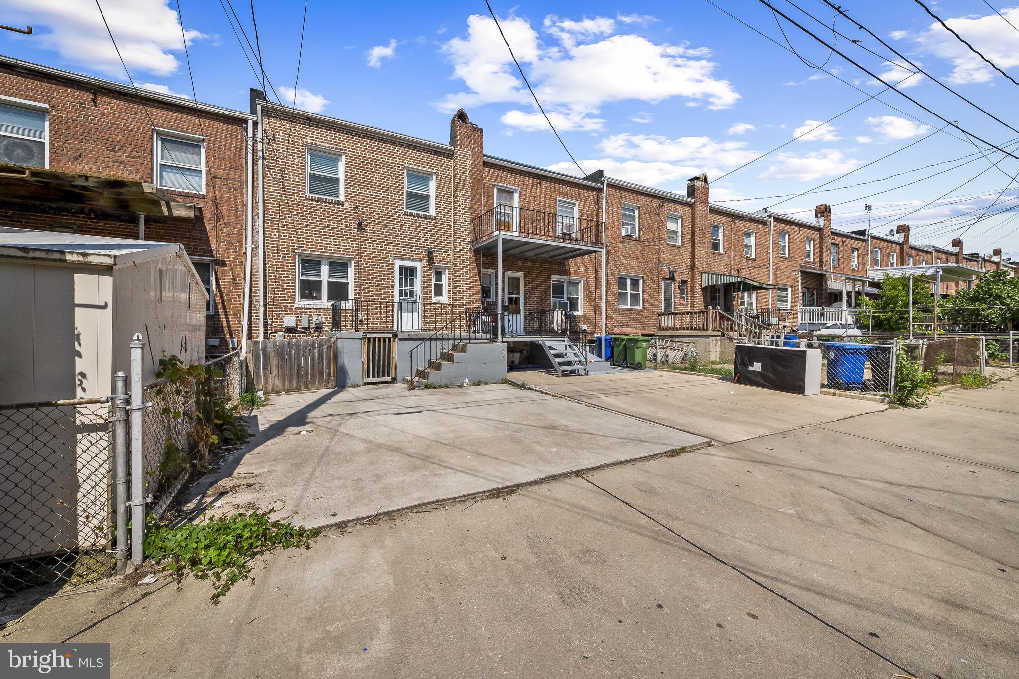 GREEKTOWN - Residential