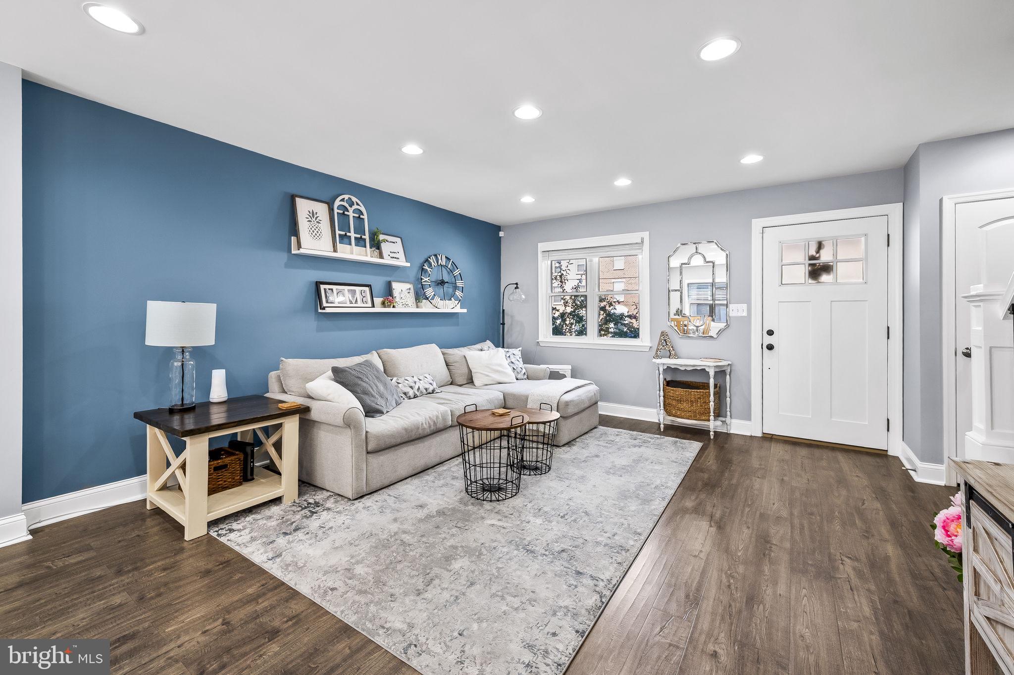 GREEKTOWN - Residential