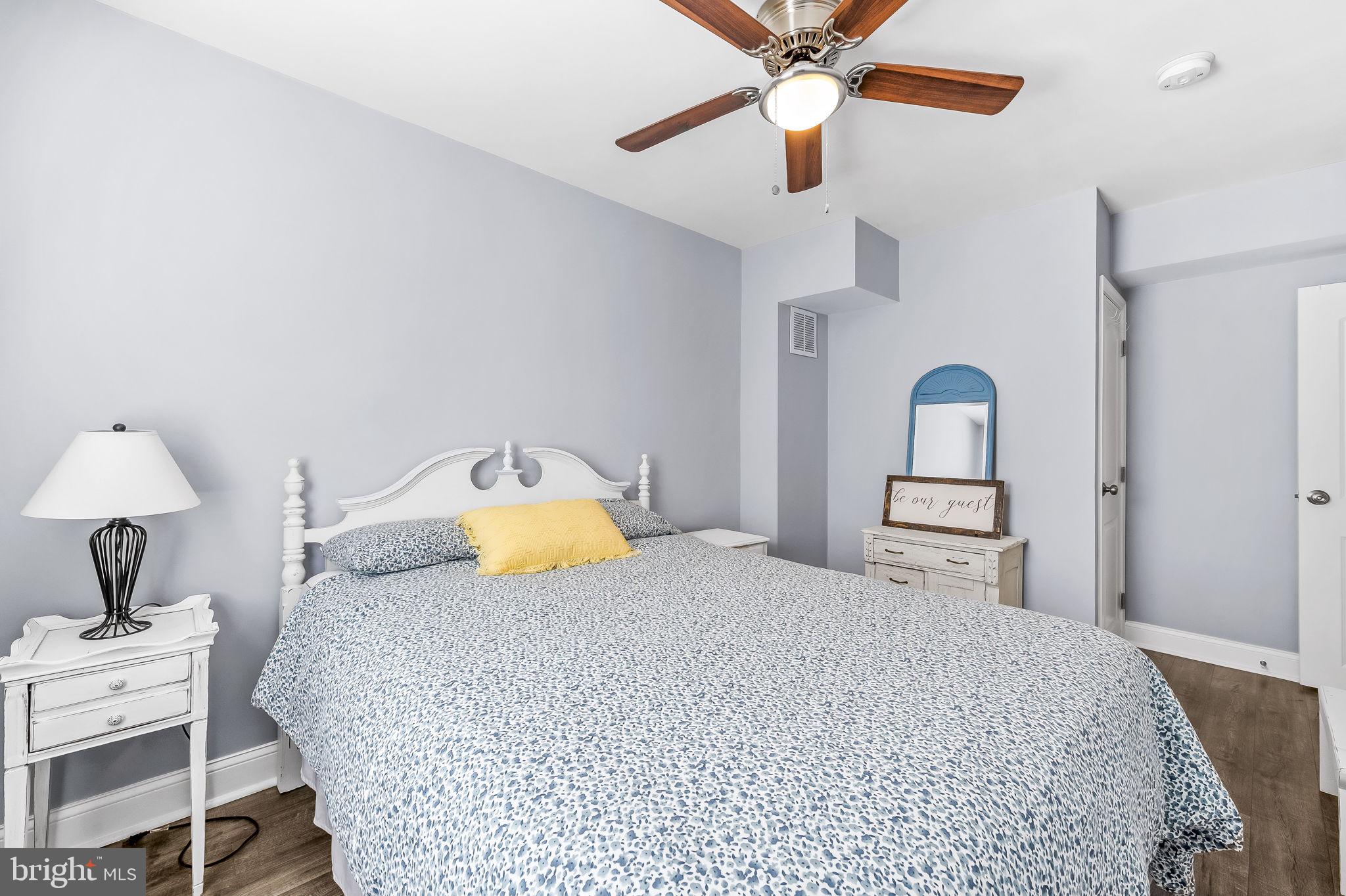 GREEKTOWN - Residential