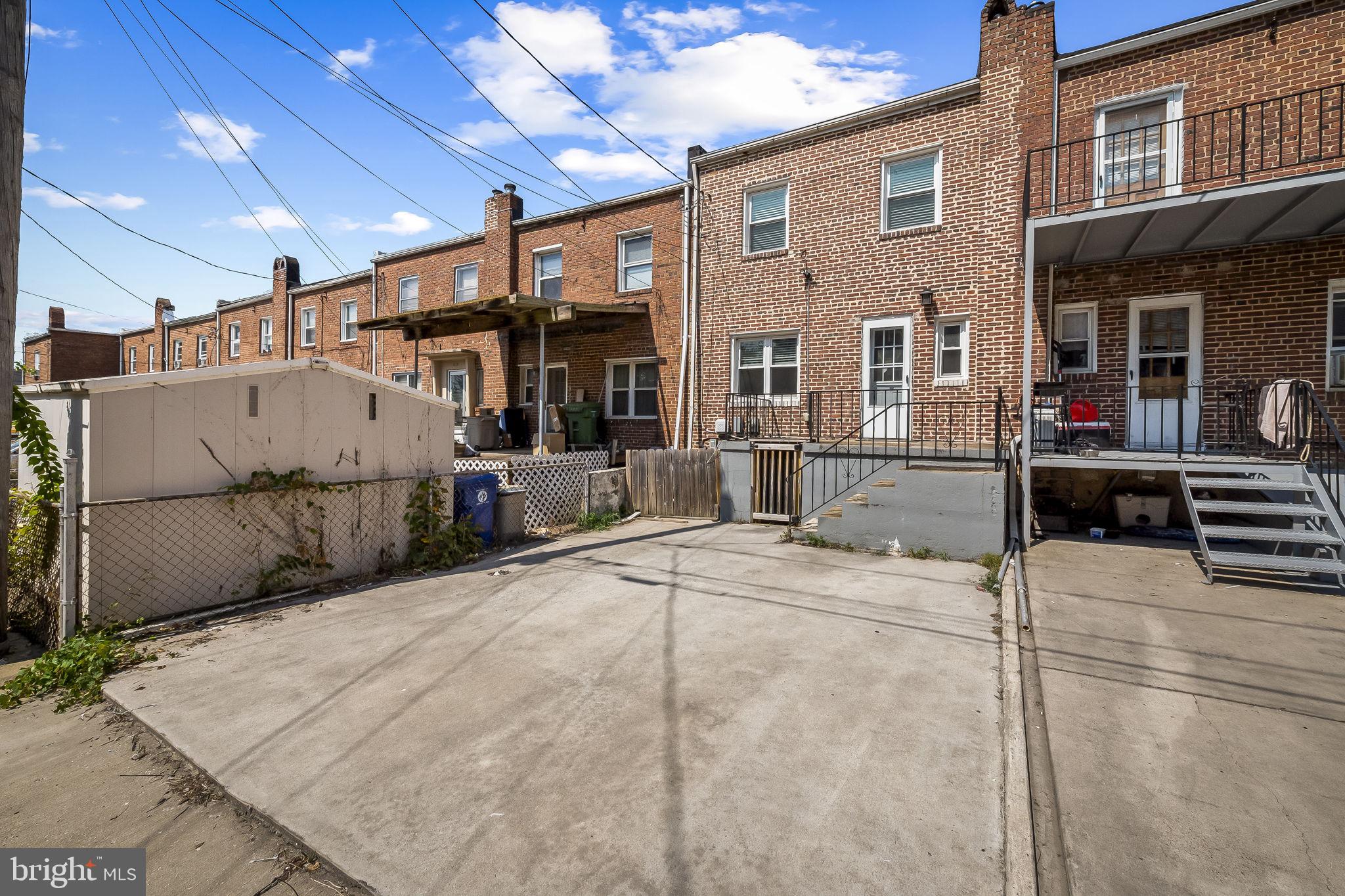 GREEKTOWN - Residential