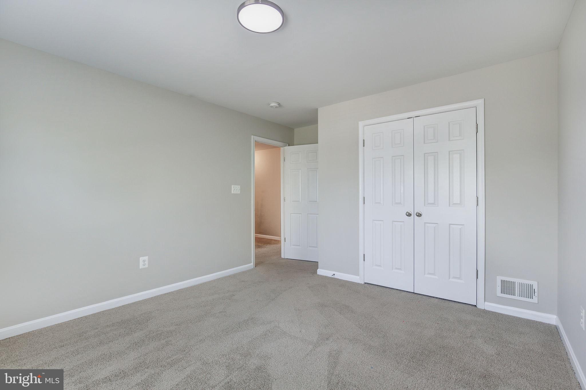 THE PARKE AT MOUNT WASHINGTON - Residential Lease