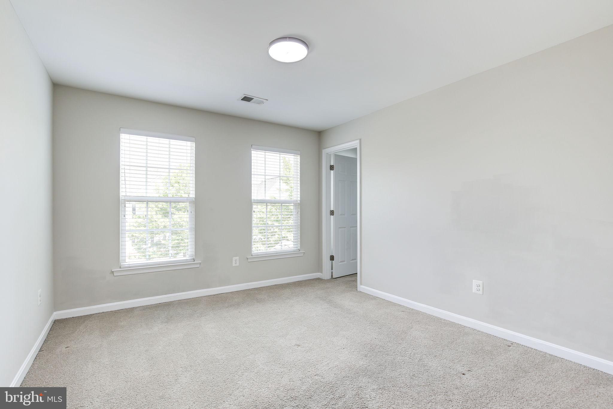 THE PARKE AT MOUNT WASHINGTON - Residential Lease