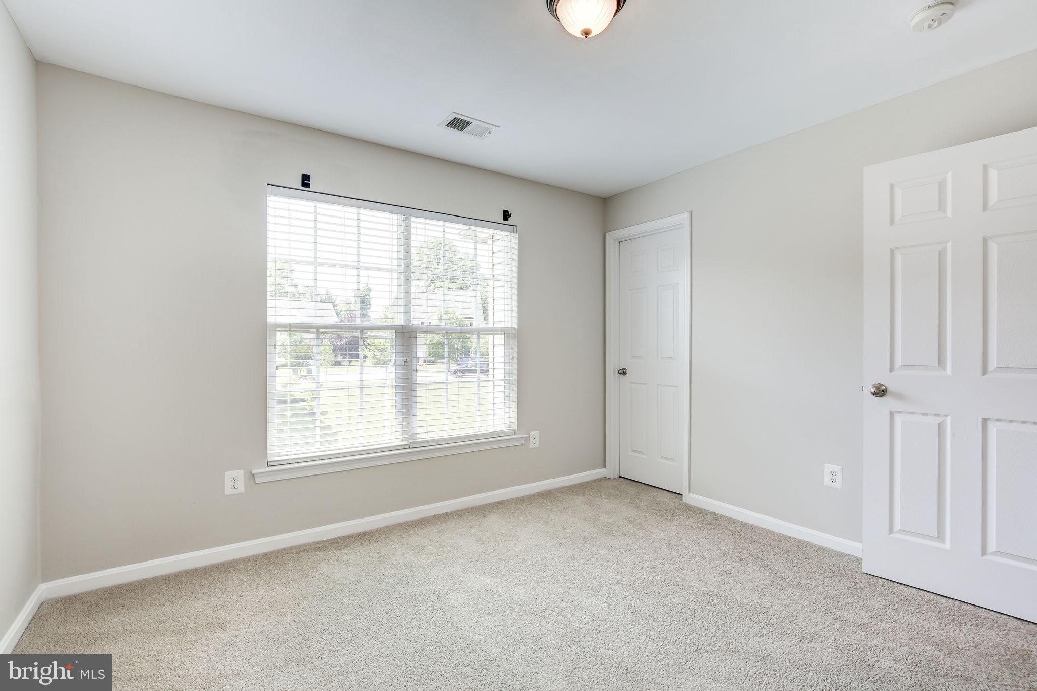 THE PARKE AT MOUNT WASHINGTON - Residential Lease