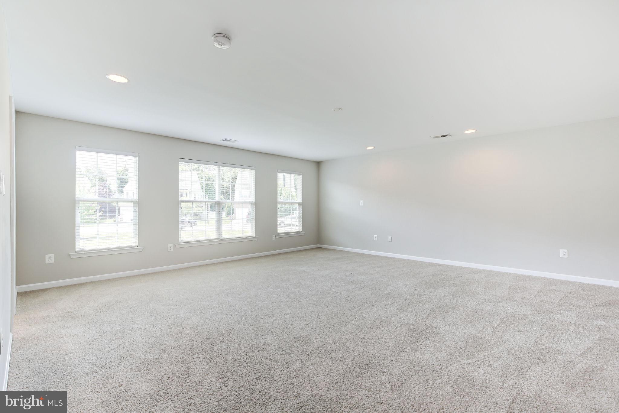 THE PARKE AT MOUNT WASHINGTON - Residential Lease