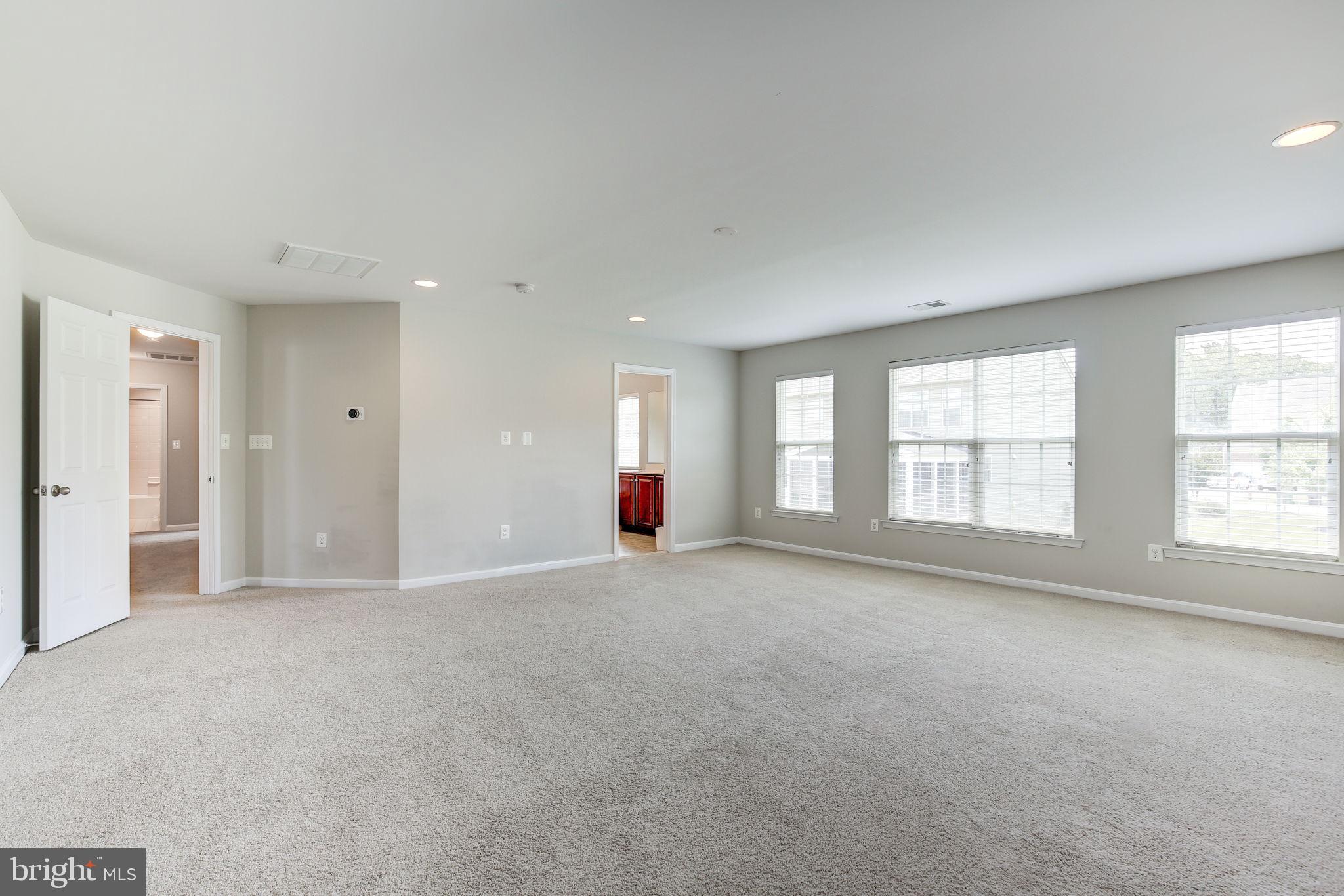 THE PARKE AT MOUNT WASHINGTON - Residential Lease