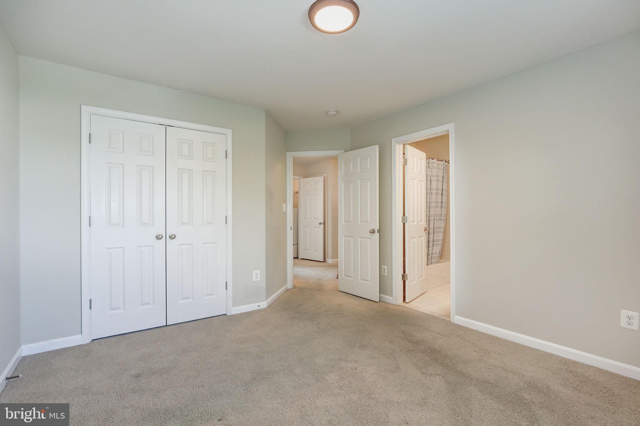 THE PARKE AT MOUNT WASHINGTON - Residential Lease