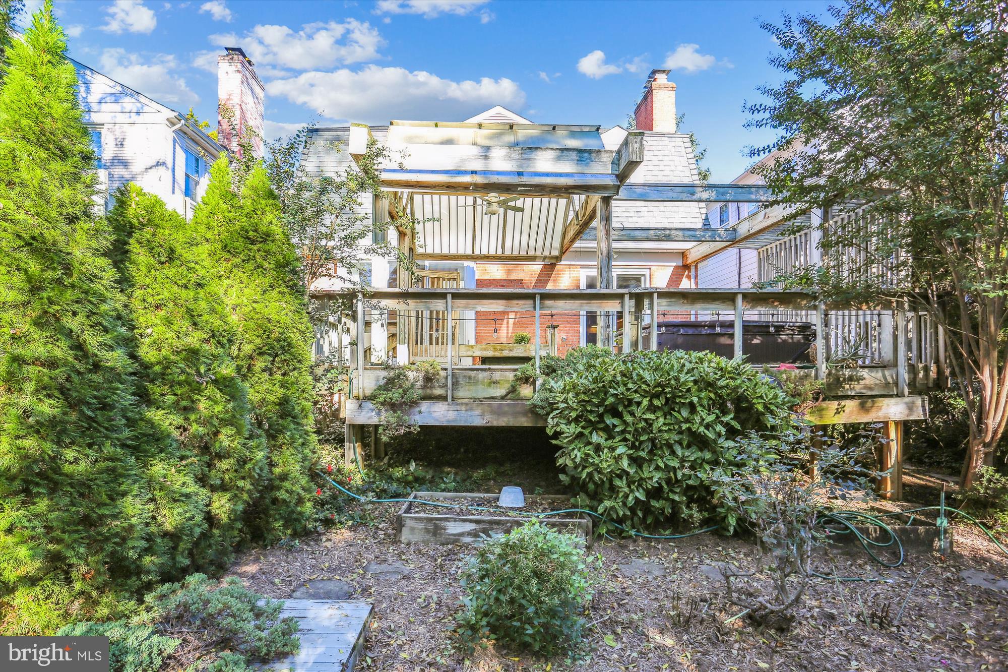 ALTA VISTA - Residential