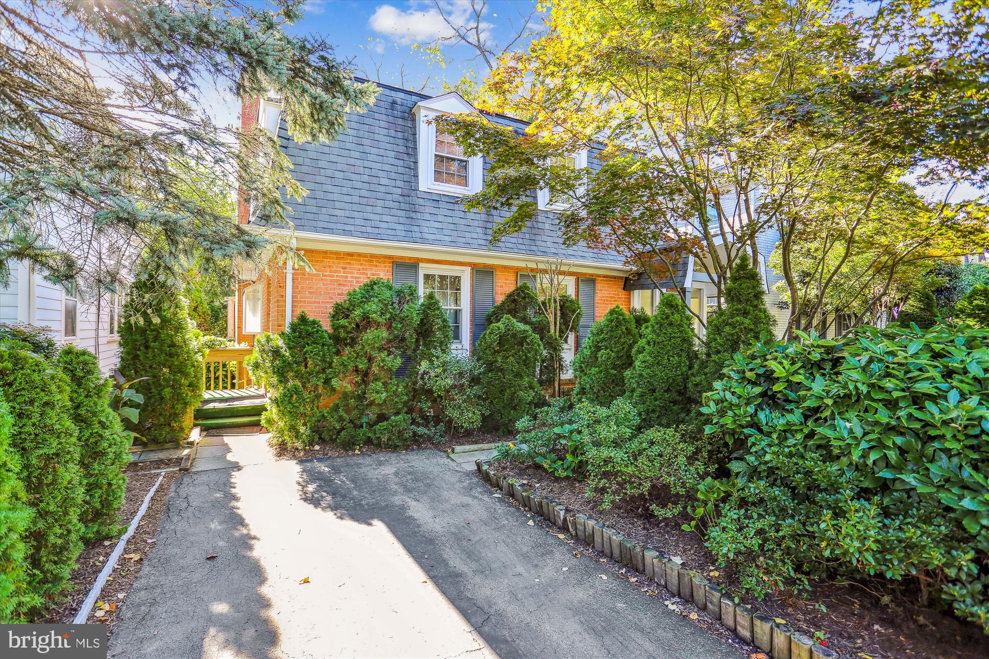 ALTA VISTA - Residential