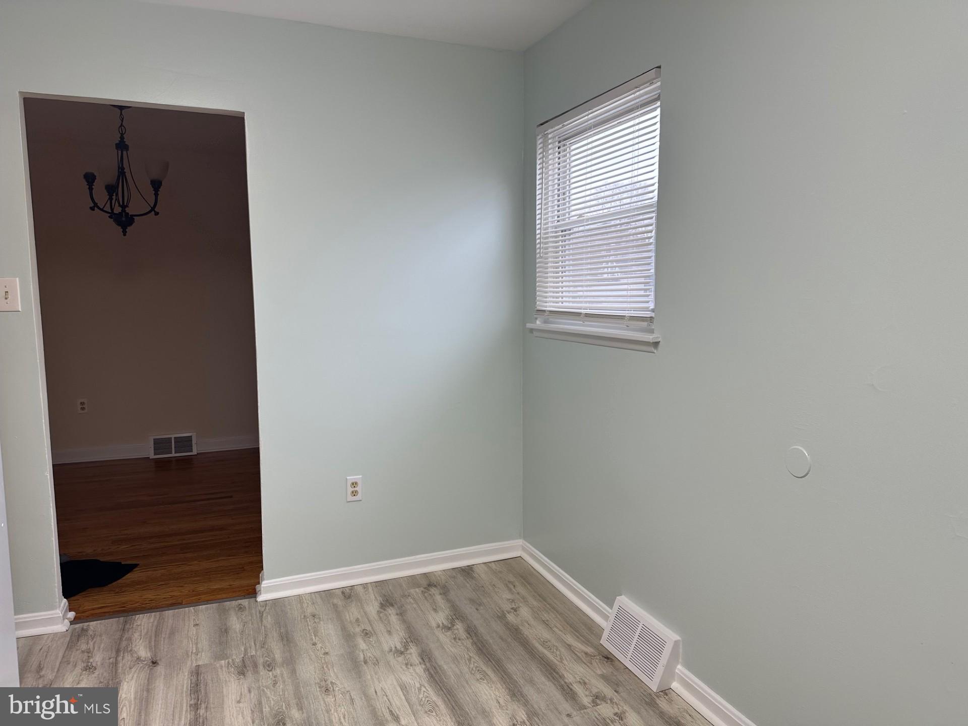 SUBURBIA - Residential Lease