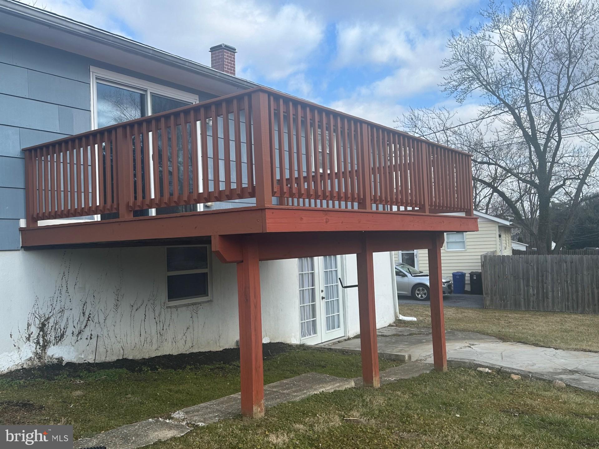 SUBURBIA - Residential Lease