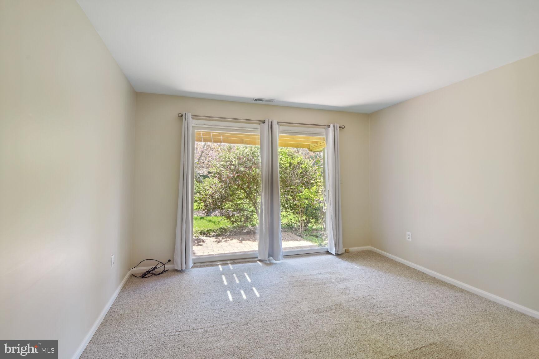 SWAN ROAD VILLAS - Residential