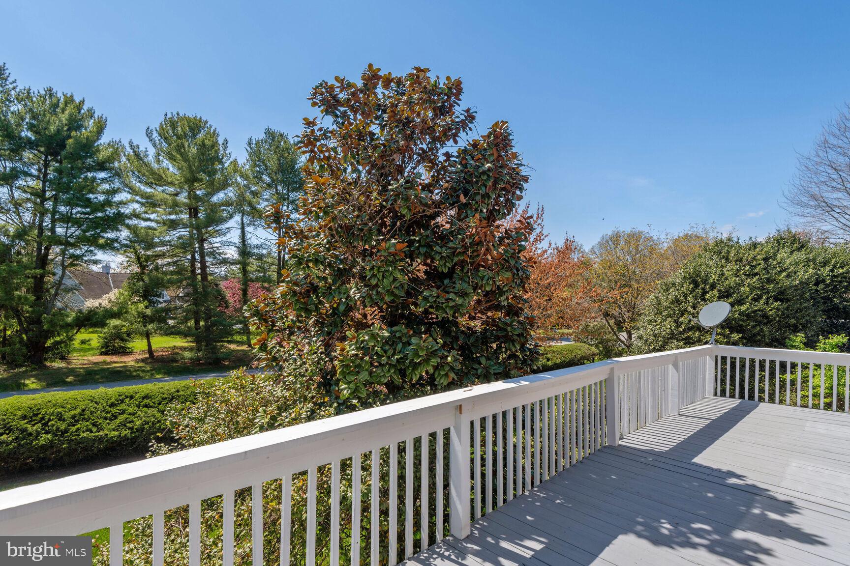 SWAN ROAD VILLAS - Residential