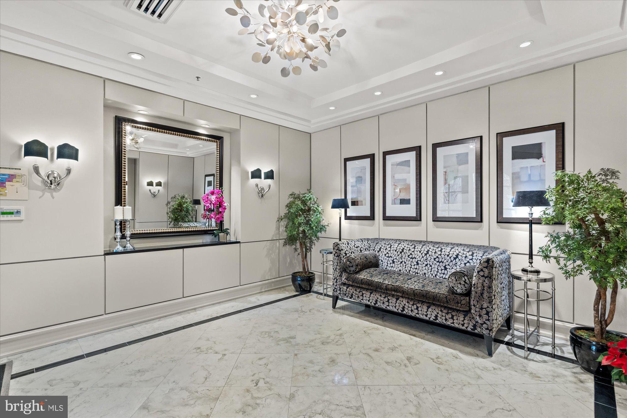 LIBERTY ROW - Residential