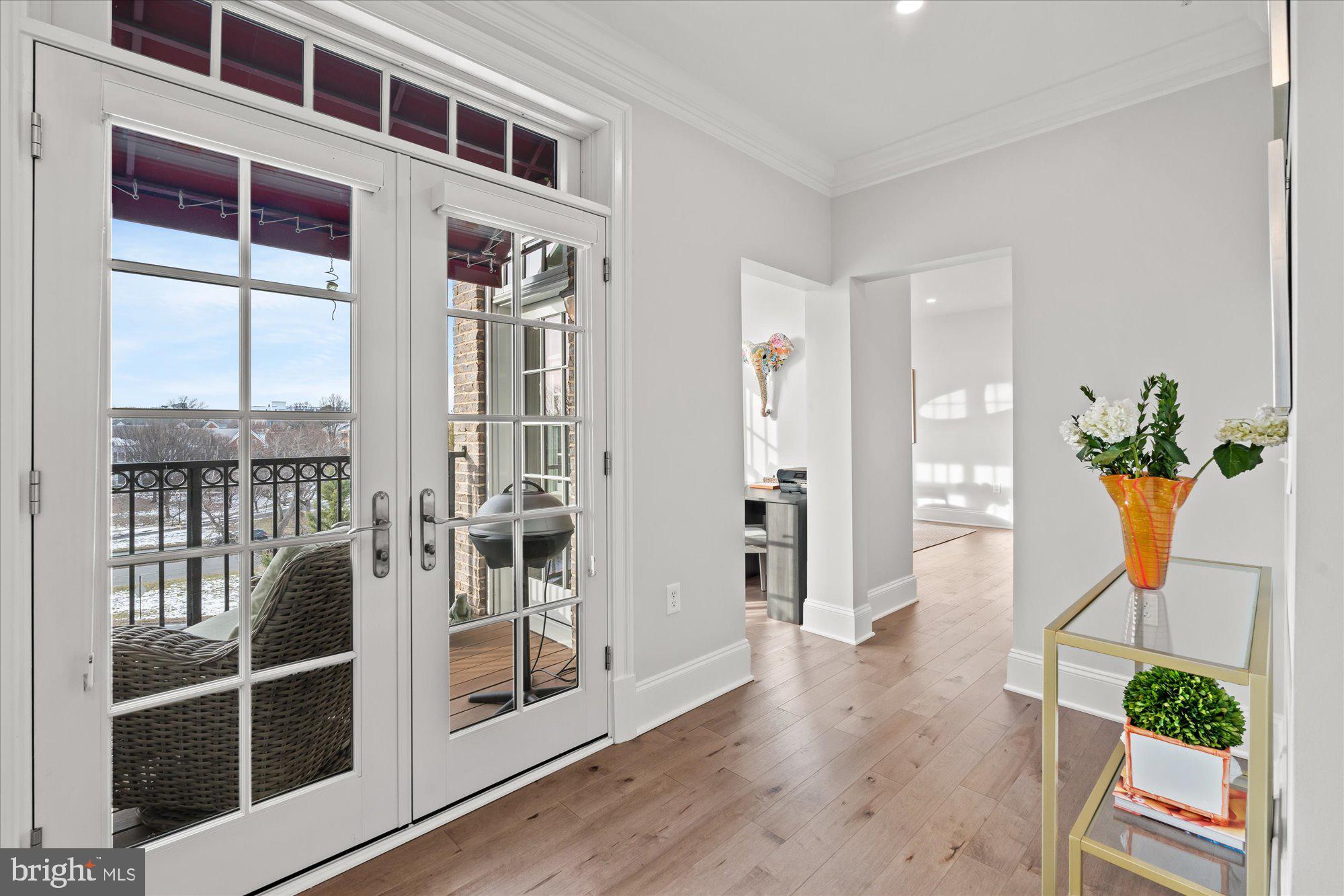 LIBERTY ROW - Residential