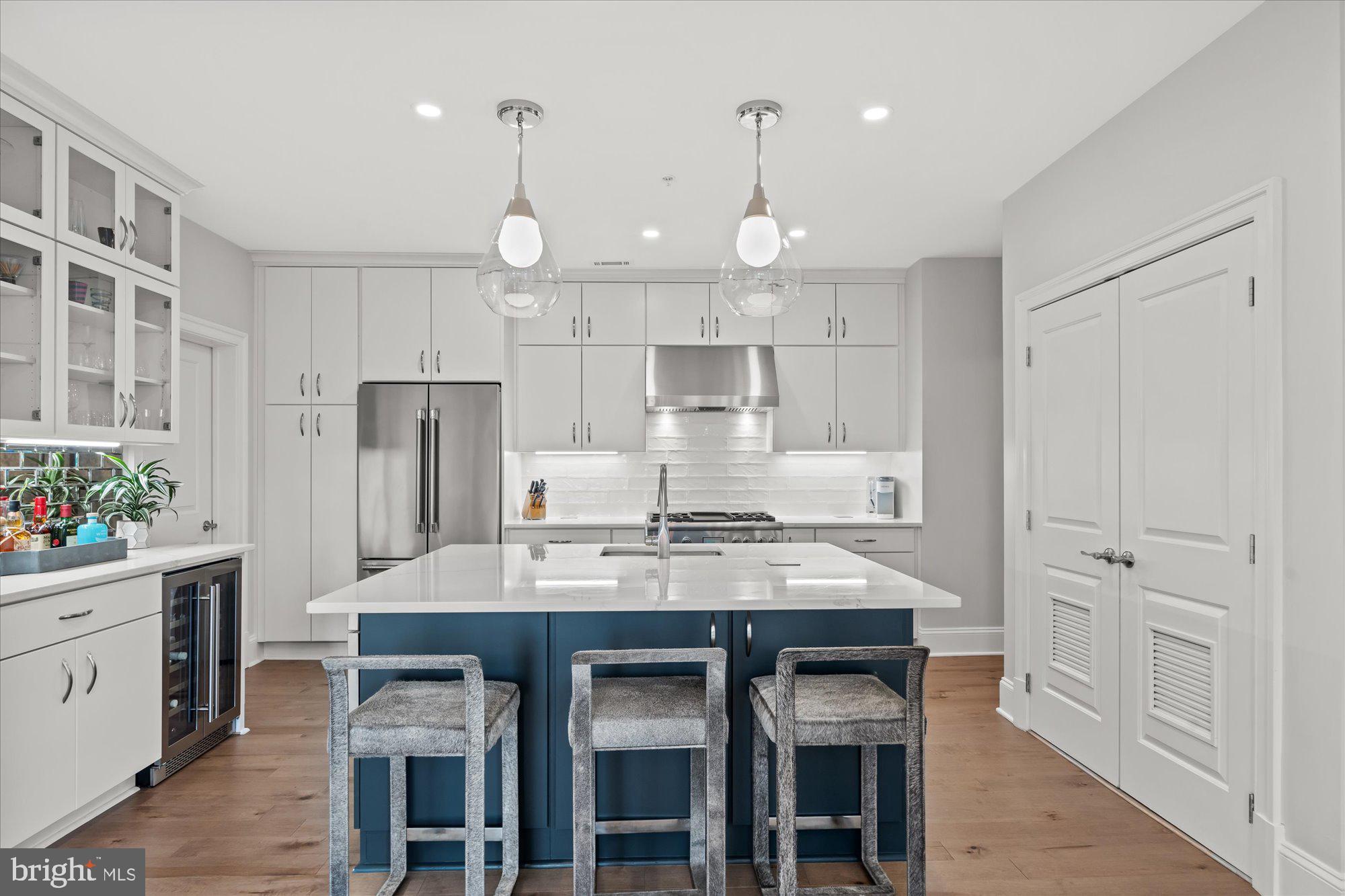 LIBERTY ROW - Residential