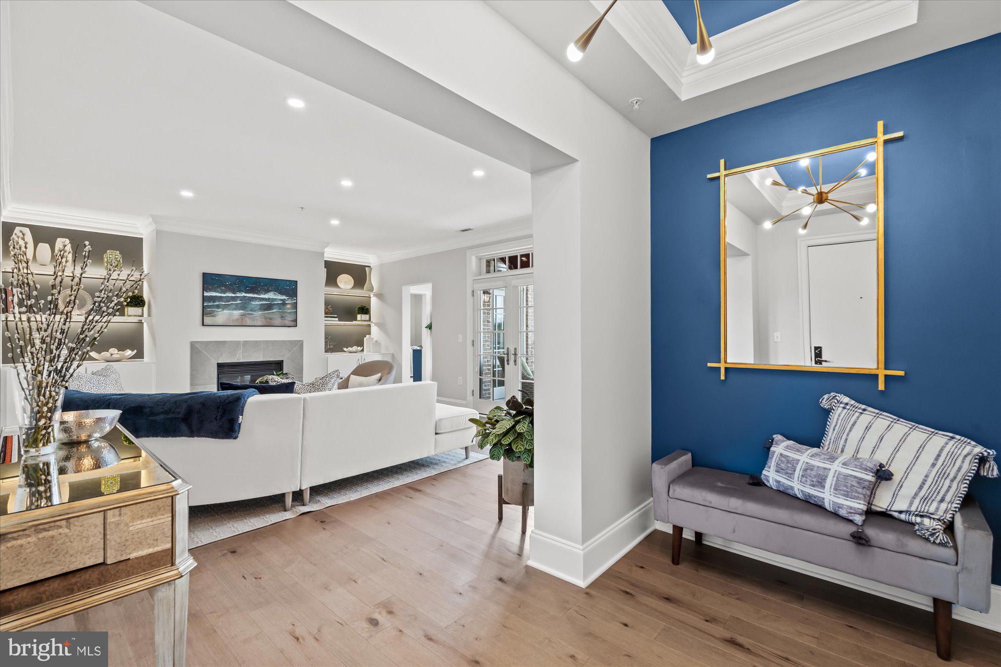 LIBERTY ROW - Residential