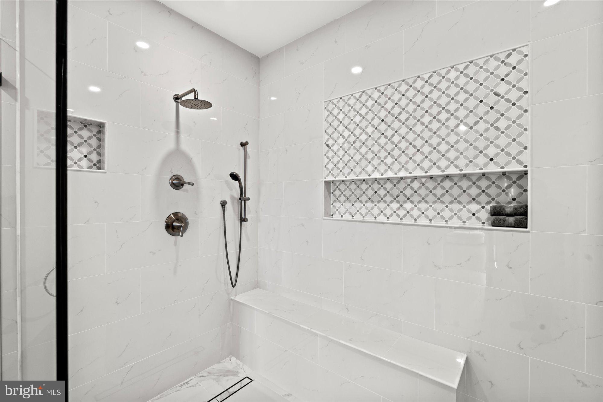 LIBERTY ROW - Residential