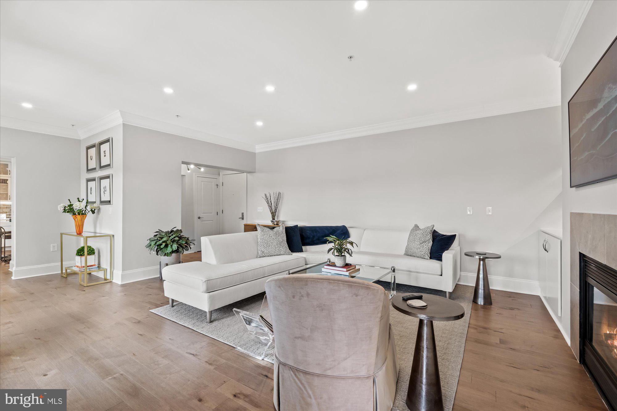 LIBERTY ROW - Residential