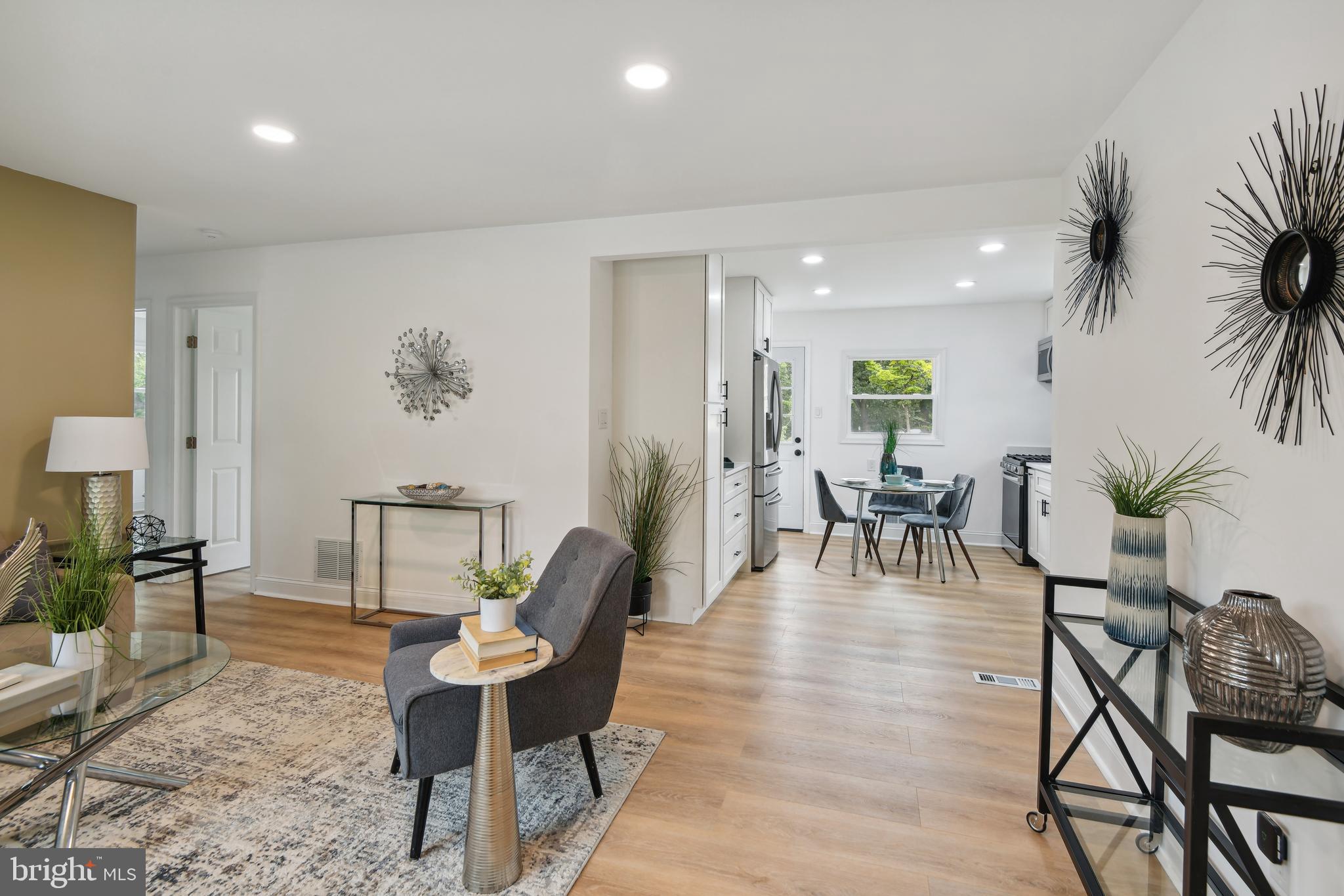 EAST COLUMBIA - Residential