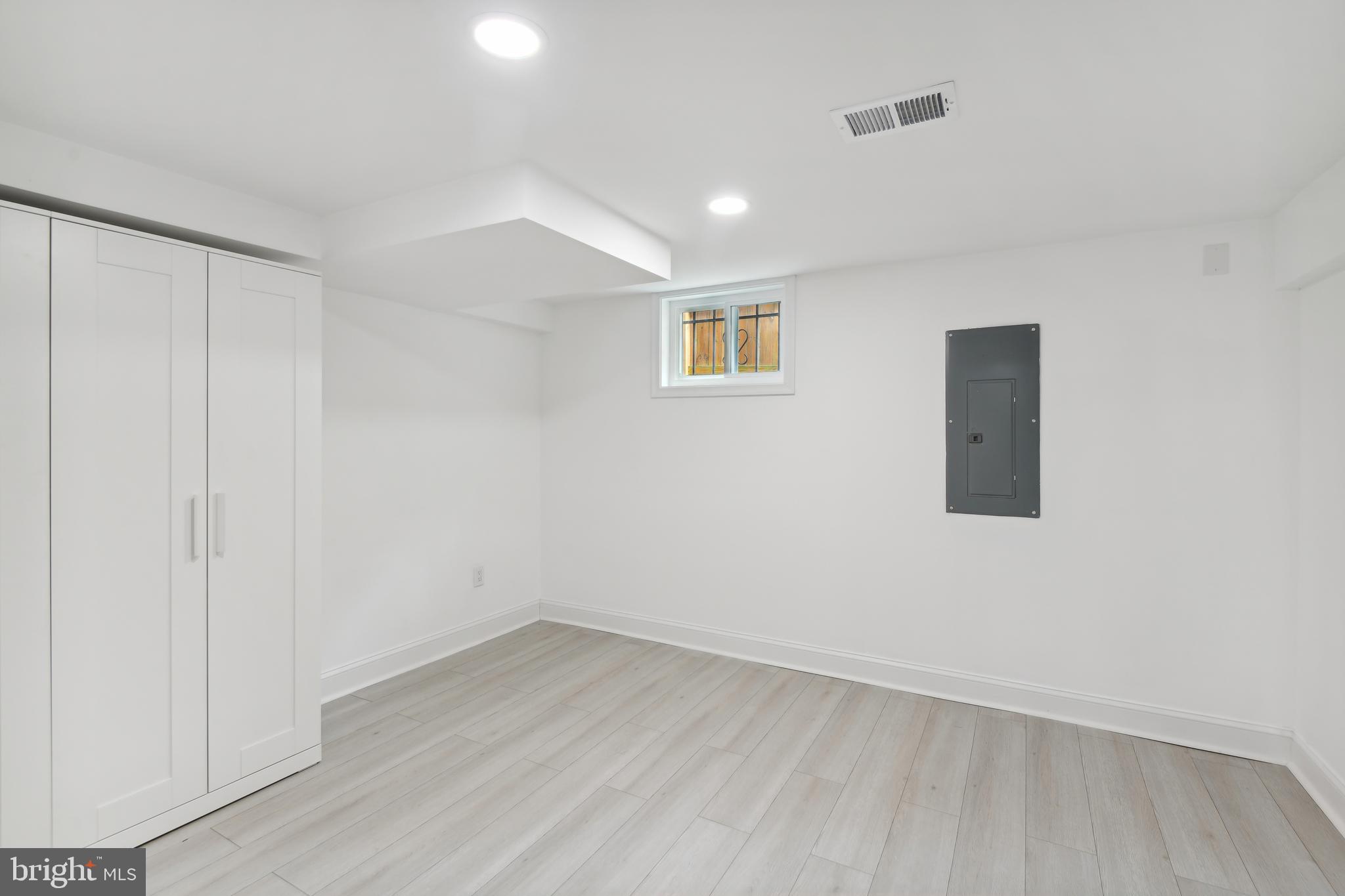 EAST COLUMBIA - Residential